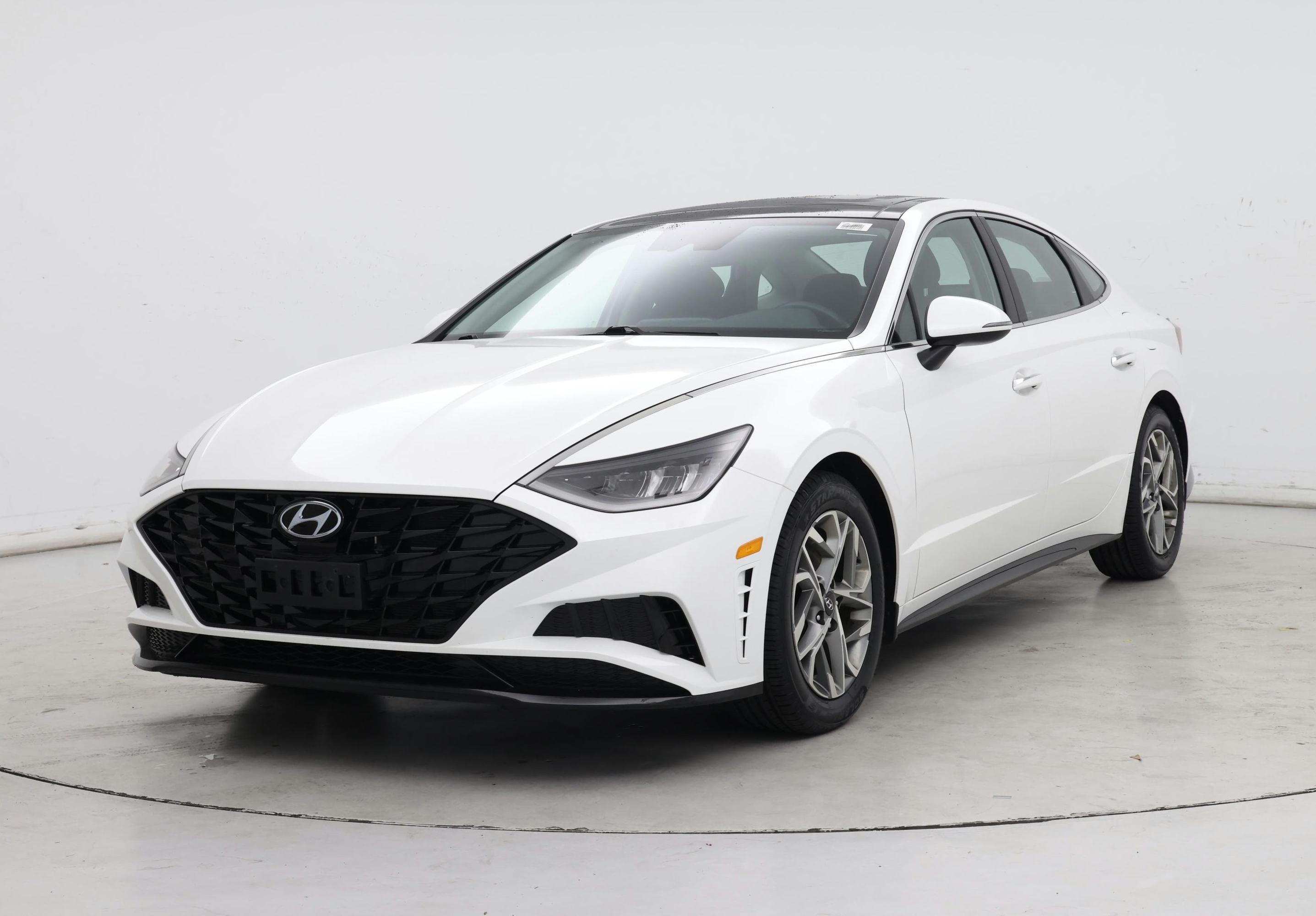 Thumbnail: 2022 Hyundai Sonata - 4