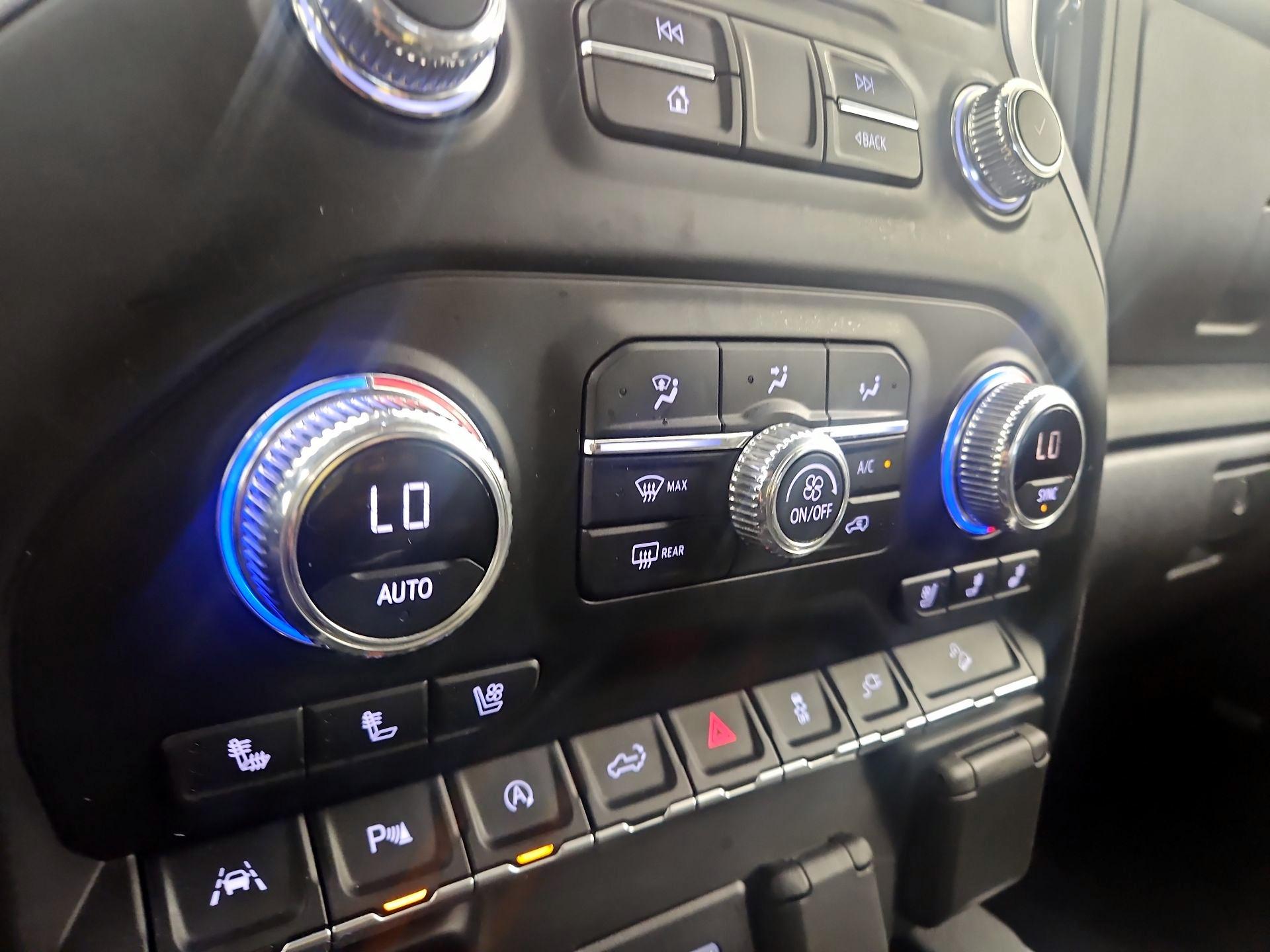 Thumbnail: 2020 GMC Sierra 1500 - 17