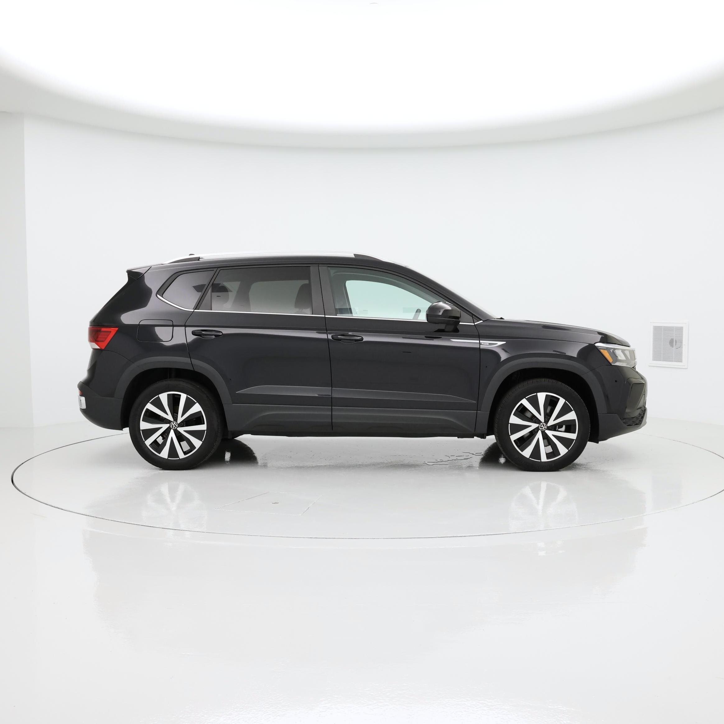 Thumbnail: 2022 Volkswagen Taos - 7
