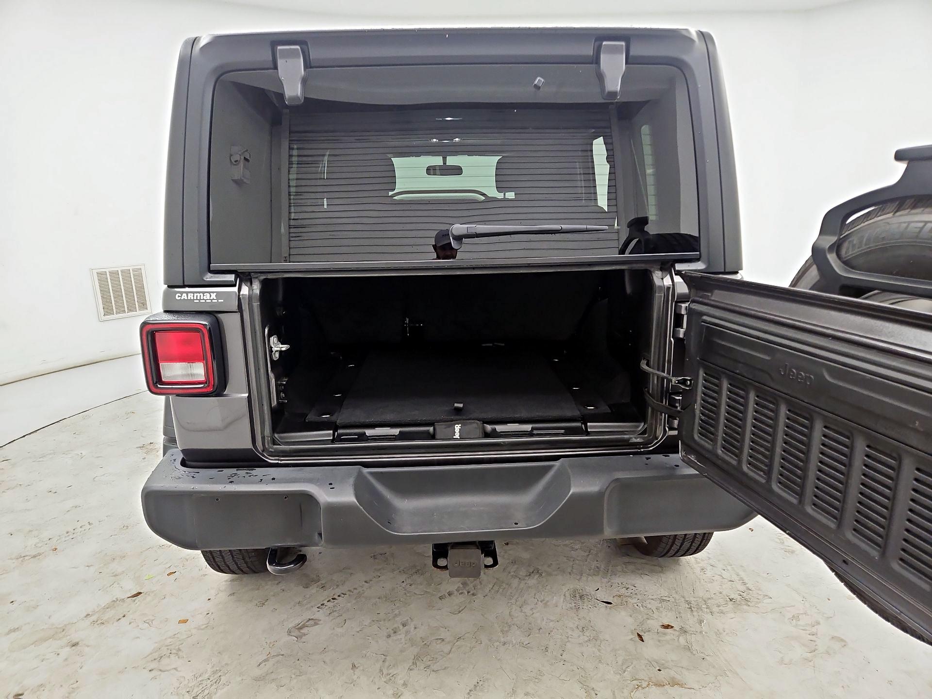Thumbnail: 2022 Jeep Wrangler - 20