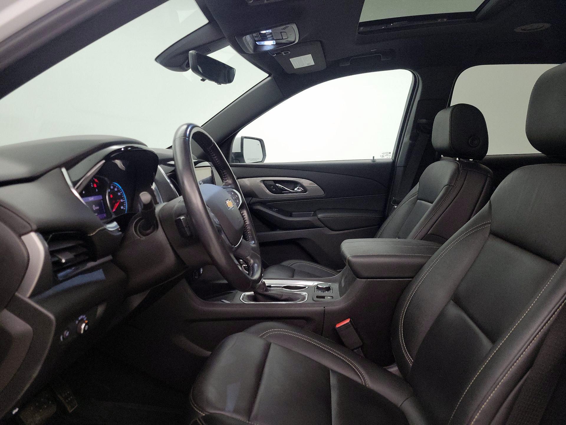 Thumbnail: 2022 Chevrolet Traverse - 11