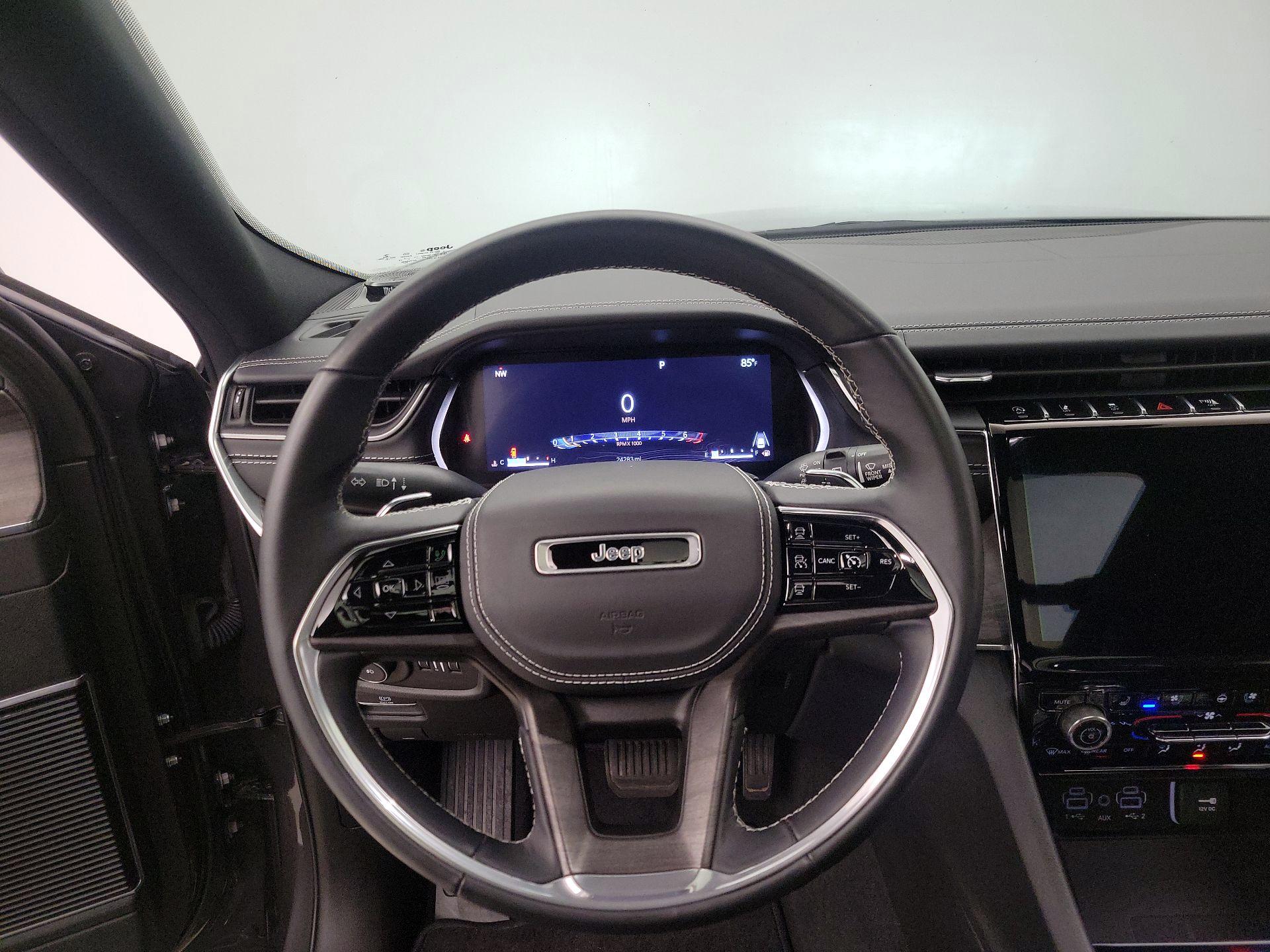 Thumbnail: 2022 Jeep Grand Cherokee L - 10