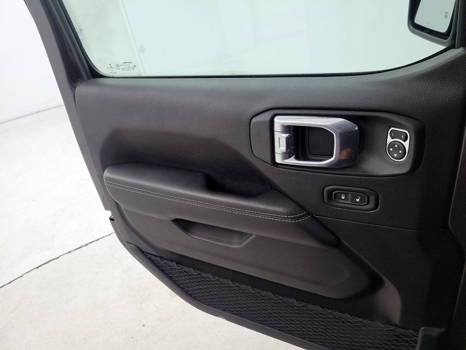 Thumbnail: 2021 Jeep Wrangler - 12