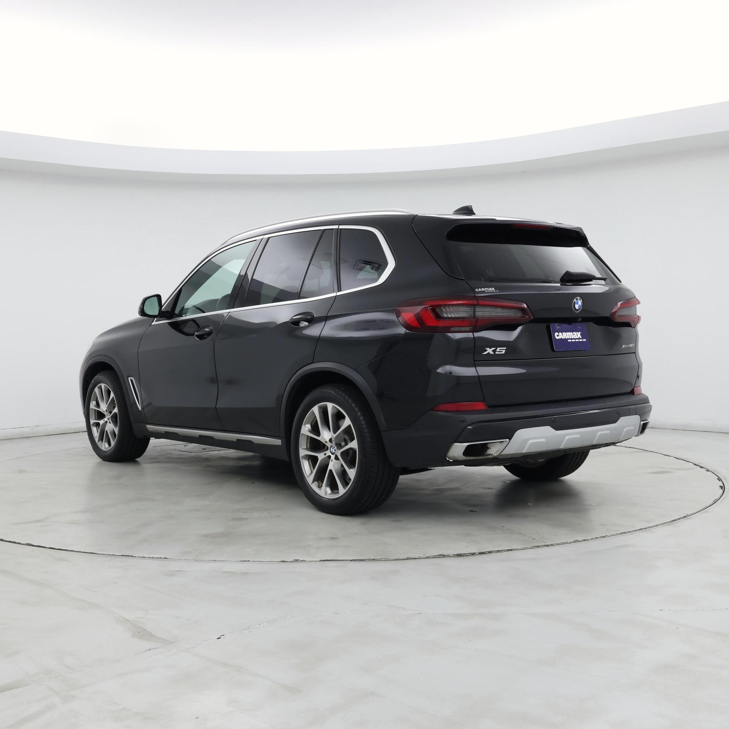 Thumbnail: 2022 BMW X5 - 2