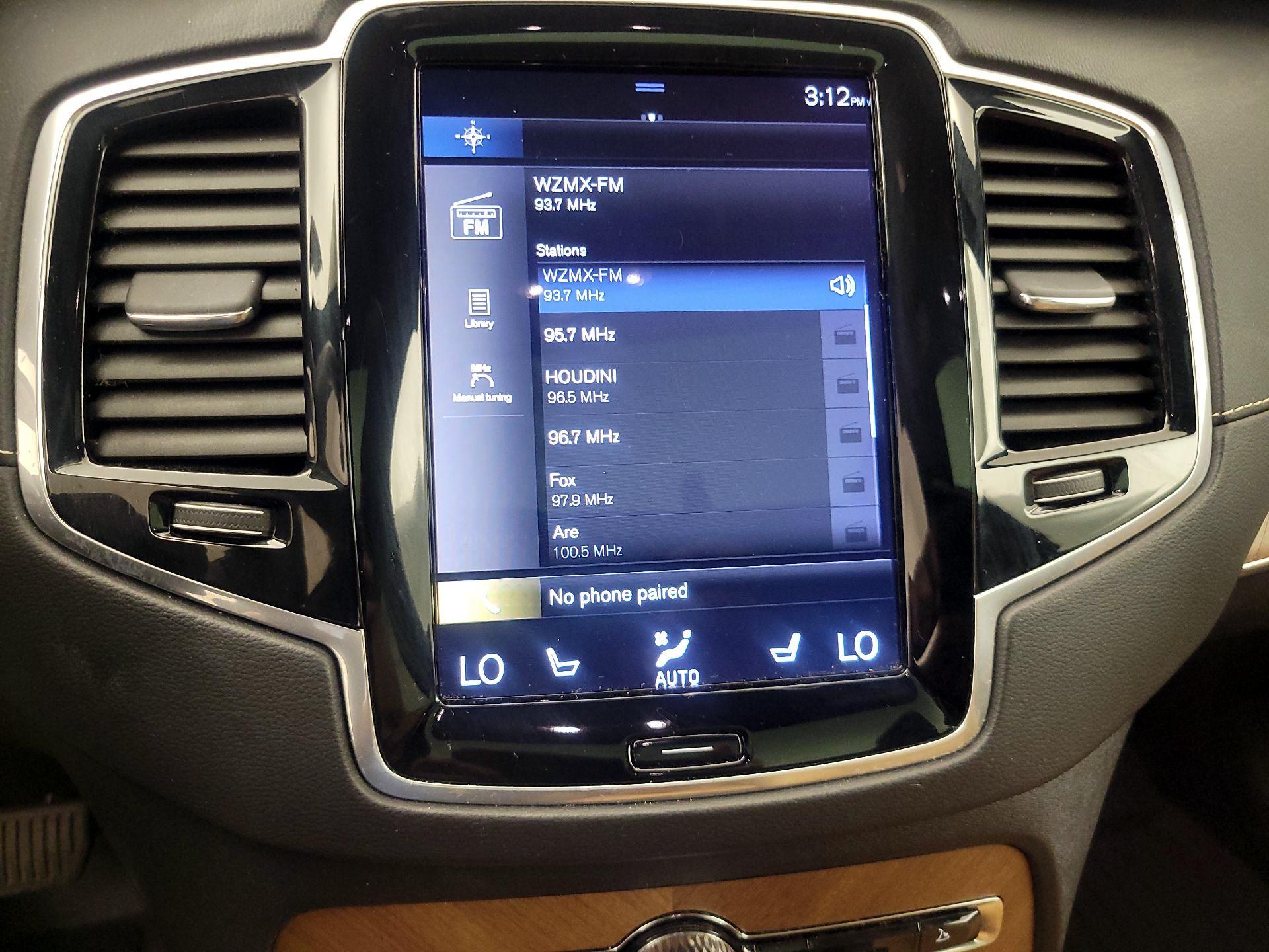 Thumbnail: 2019 Volvo XC90 - 16