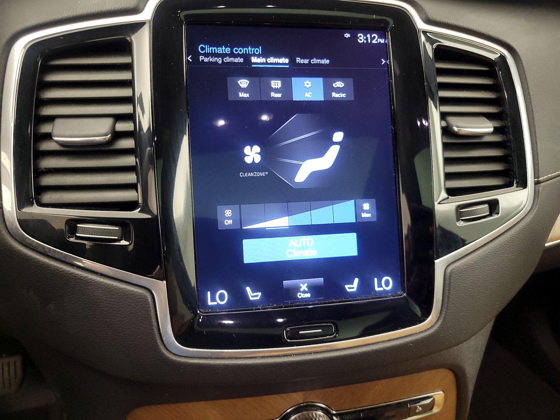Thumbnail: 2019 Volvo XC90 - 17