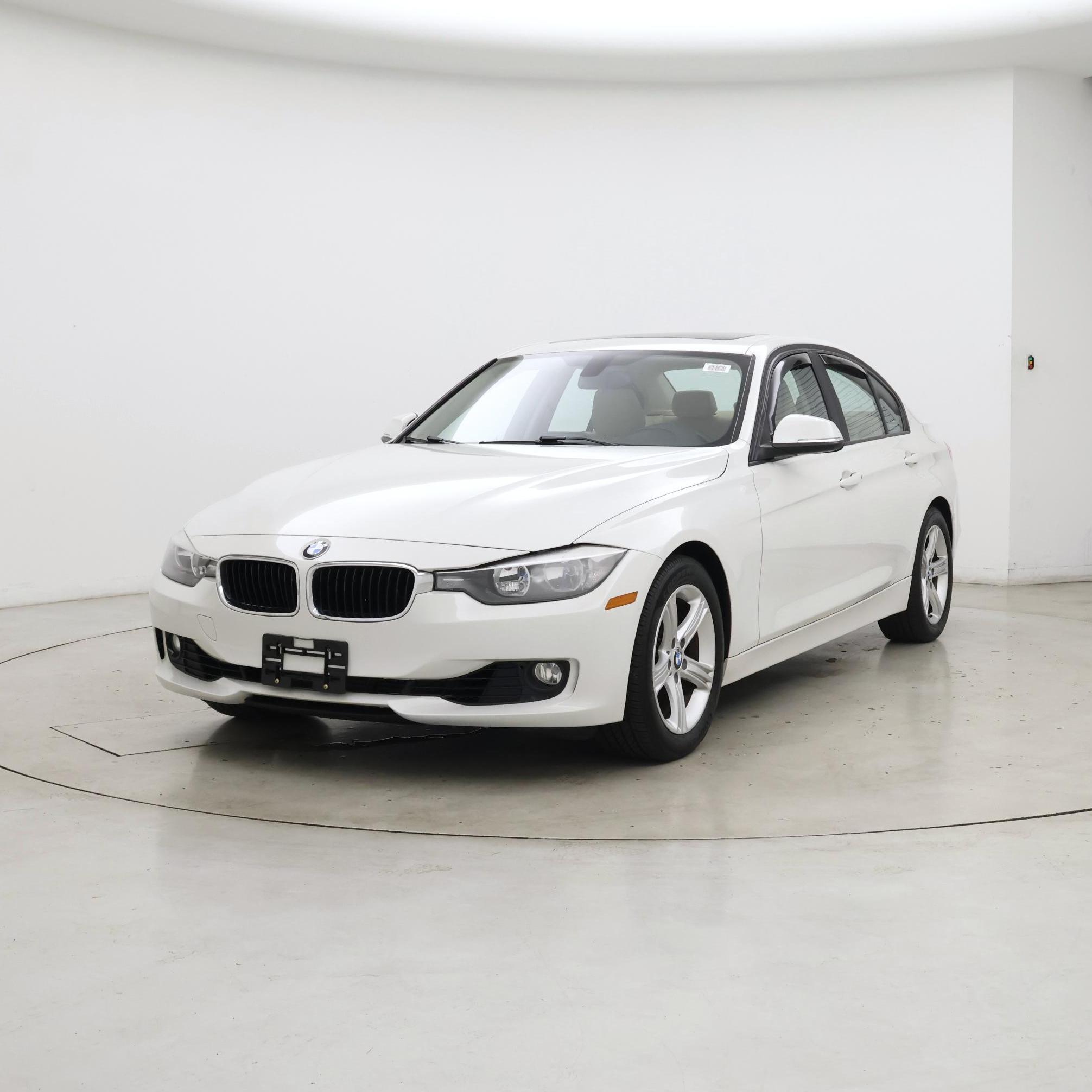 Thumbnail: 2015 BMW 3 Series - 4