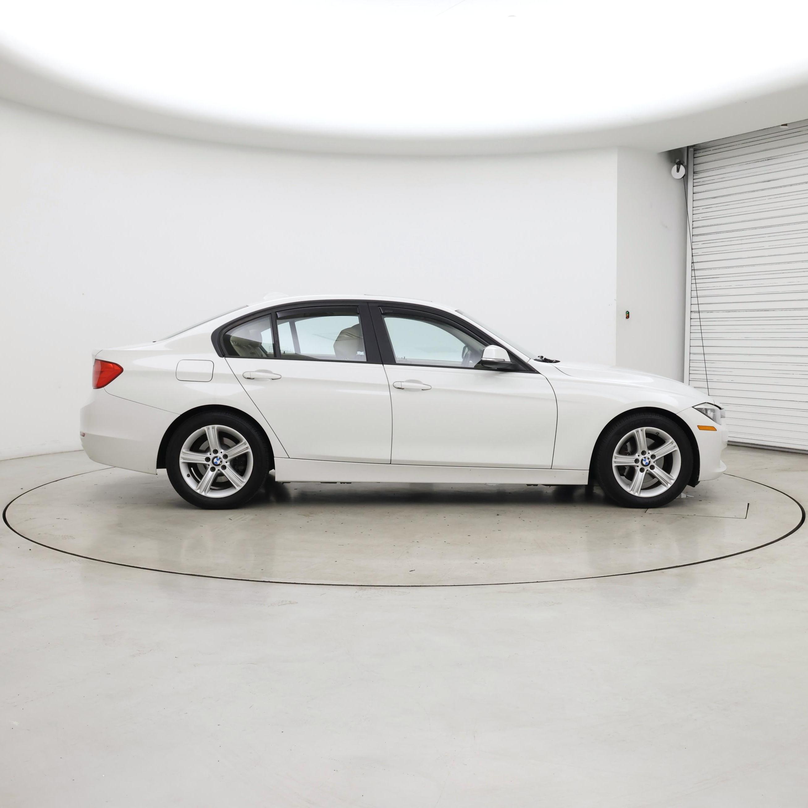 Thumbnail: 2015 BMW 3 Series - 7