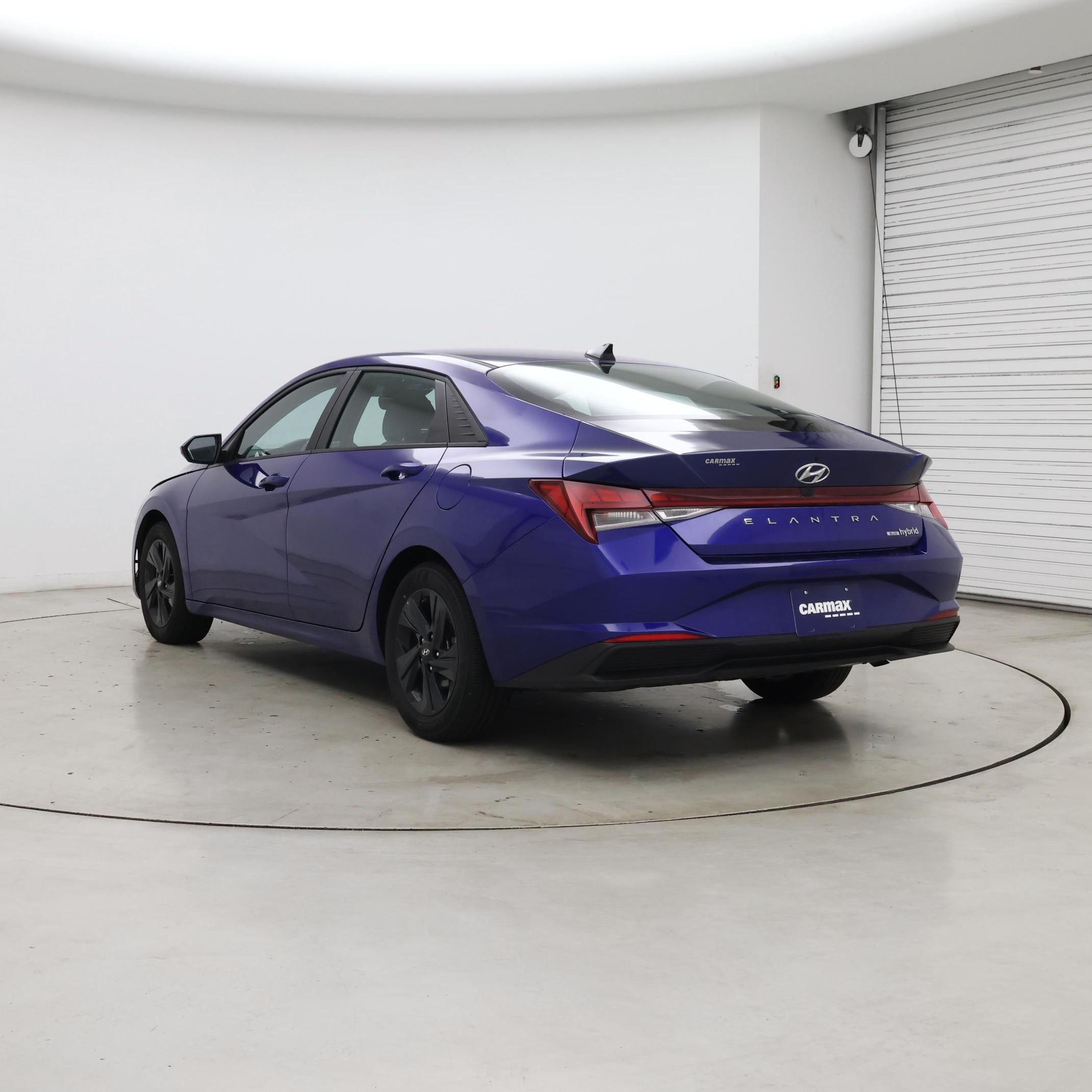 Thumbnail: 2023 Hyundai Elantra - 2