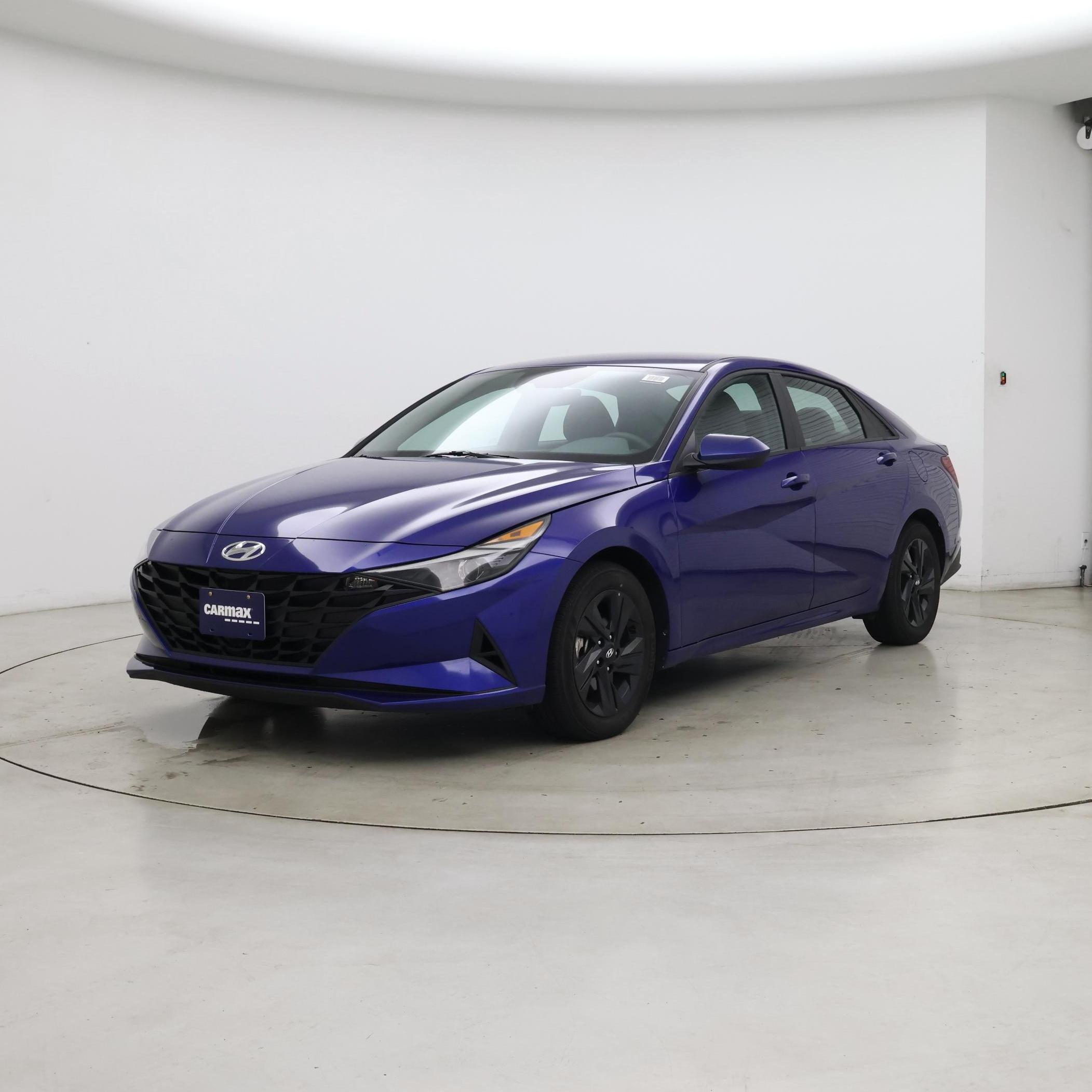 Thumbnail: 2023 Hyundai Elantra - 4