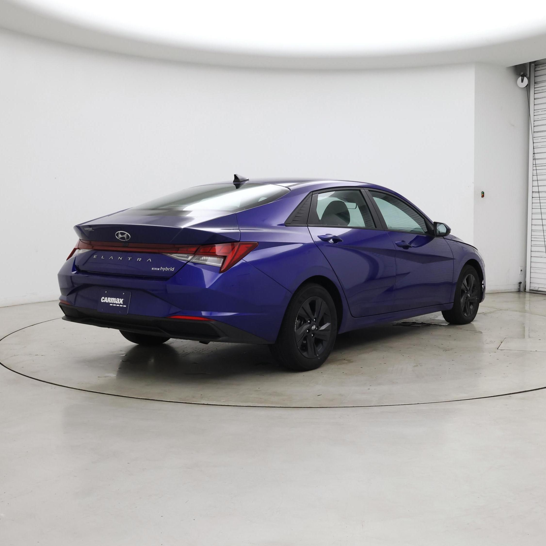 Thumbnail: 2023 Hyundai Elantra - 8