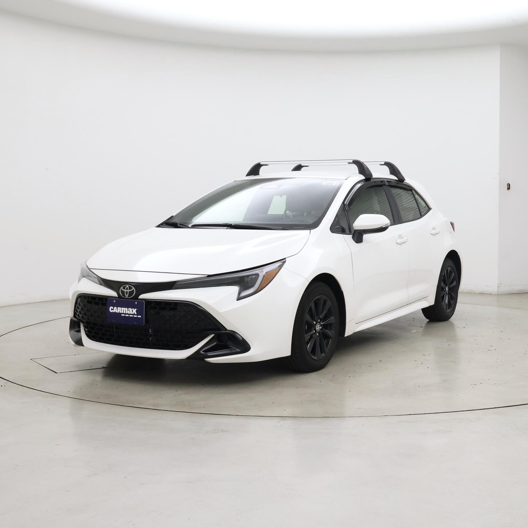 Thumbnail: 2023 Toyota Corolla - 4