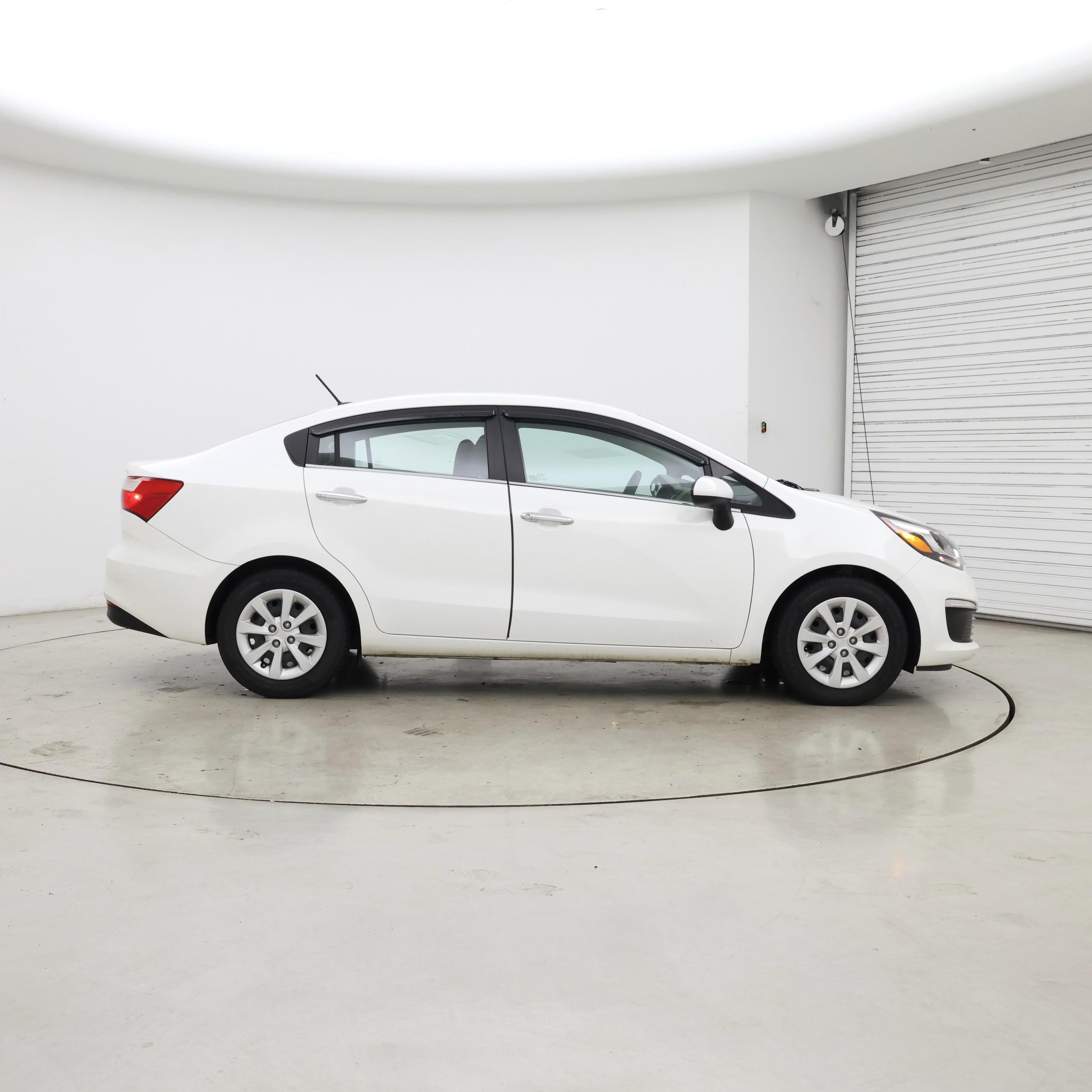 Thumbnail: 2016 Kia Rio - 7