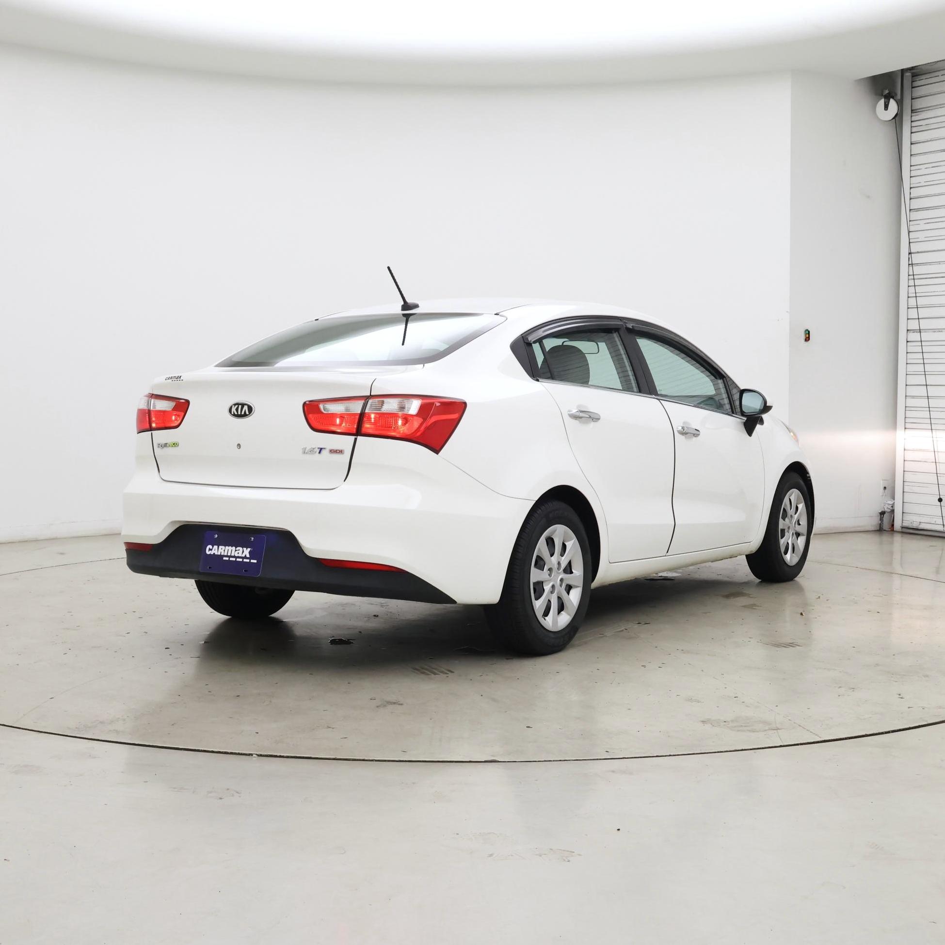Thumbnail: 2016 Kia Rio - 8