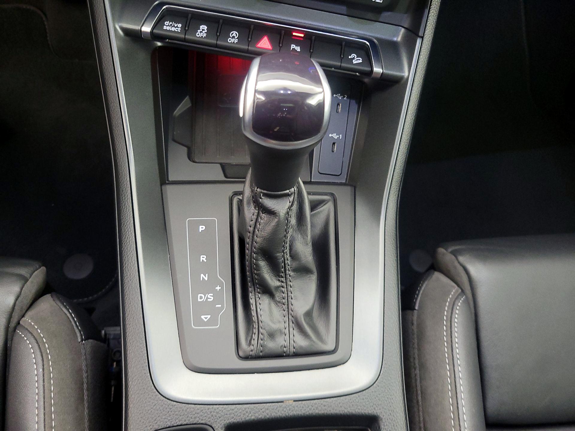 Thumbnail: 2022 Audi Q3 - 18