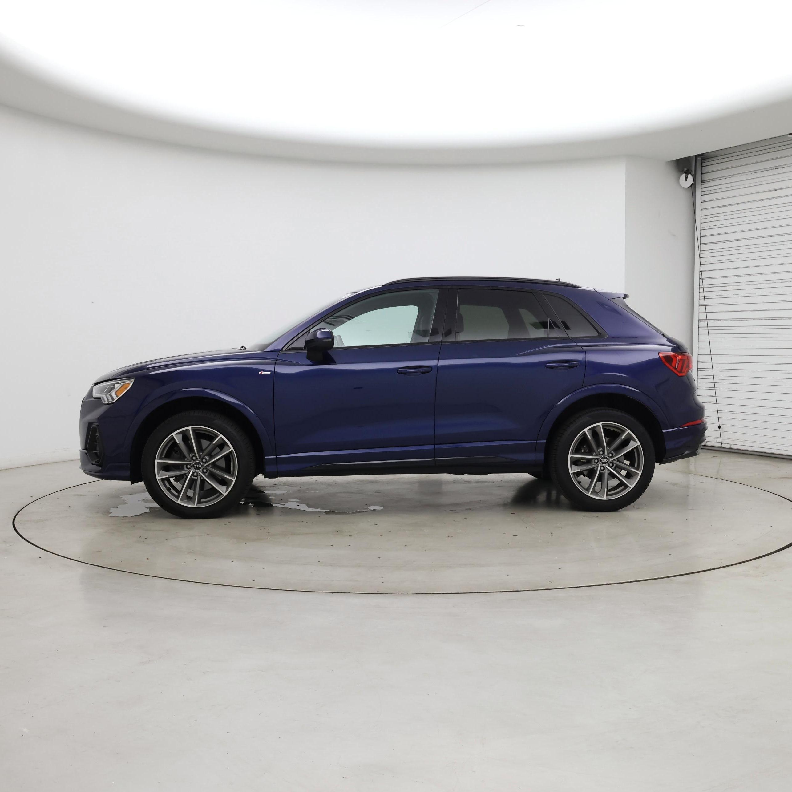 Thumbnail: 2022 Audi Q3 - 3