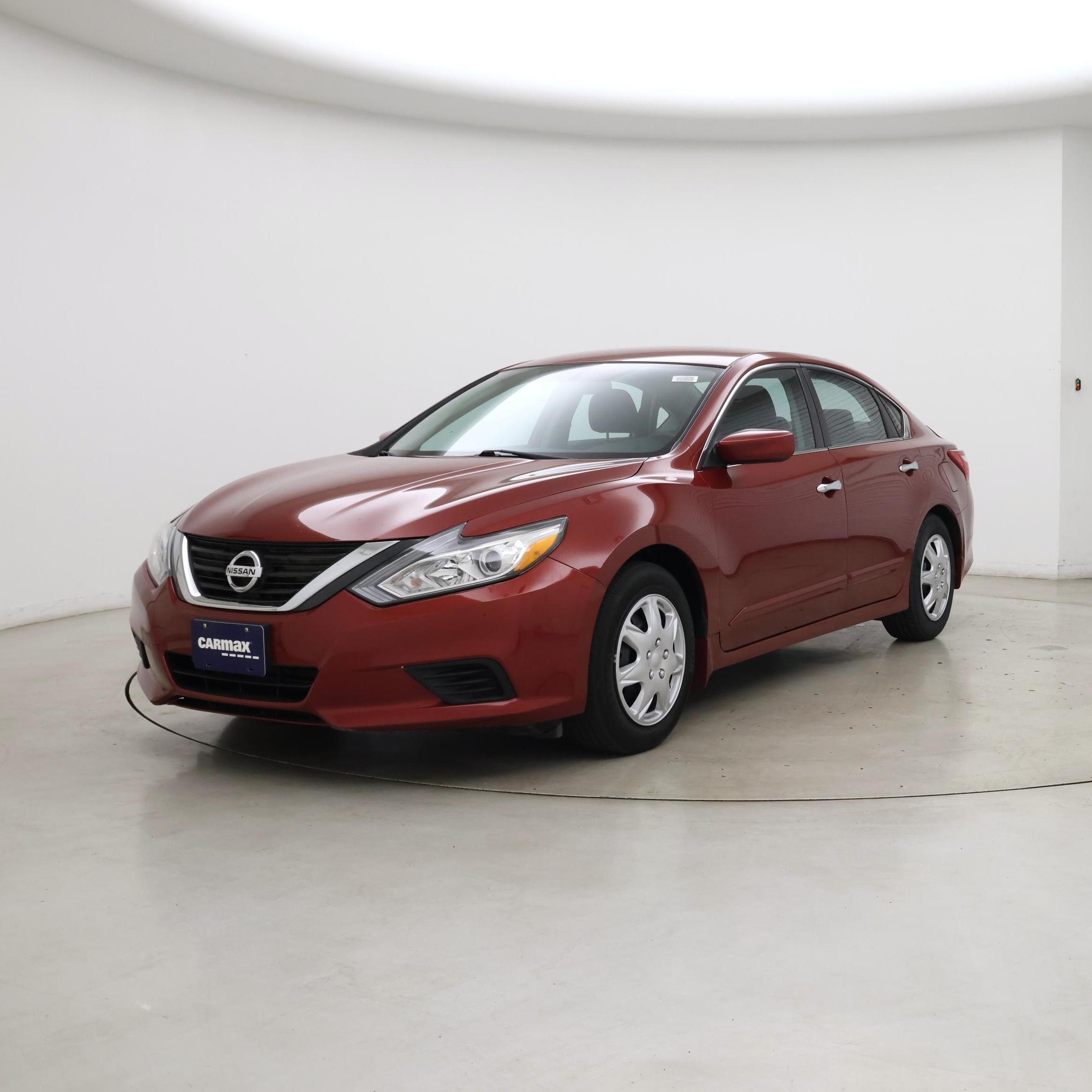 Thumbnail: 2017 Nissan Altima - 4
