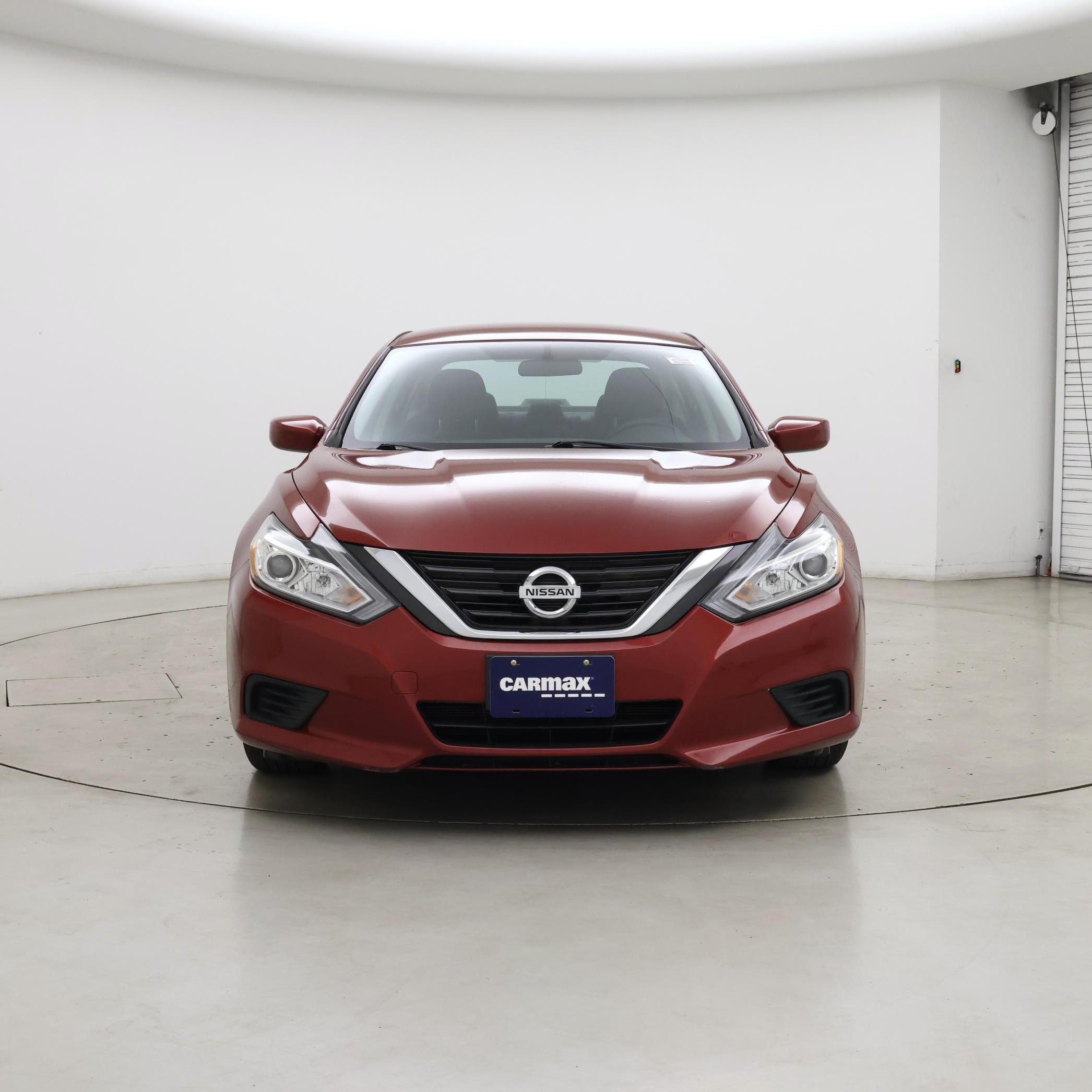 Thumbnail: 2017 Nissan Altima - 5