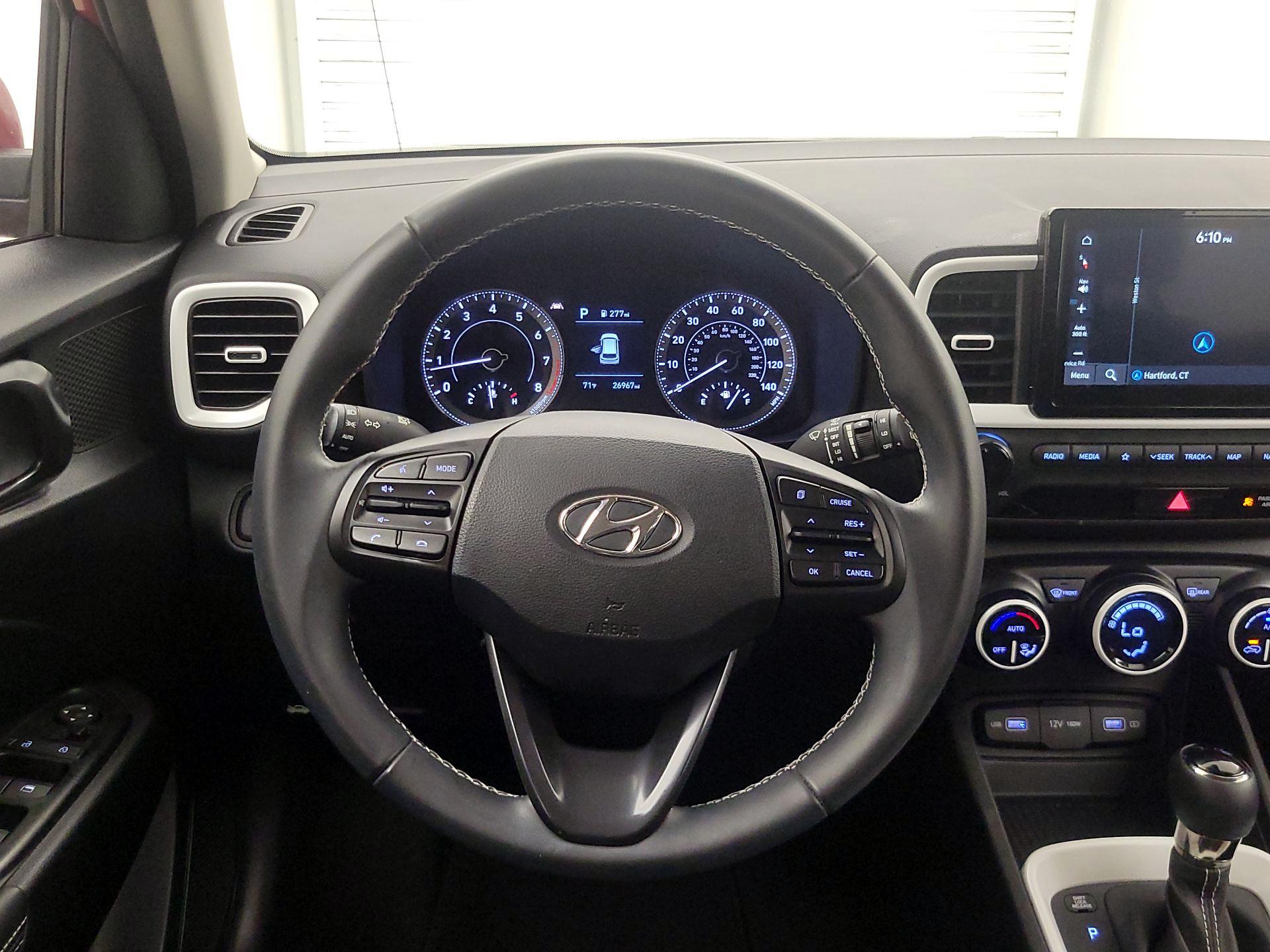 Thumbnail: 2022 Hyundai Venue - 10