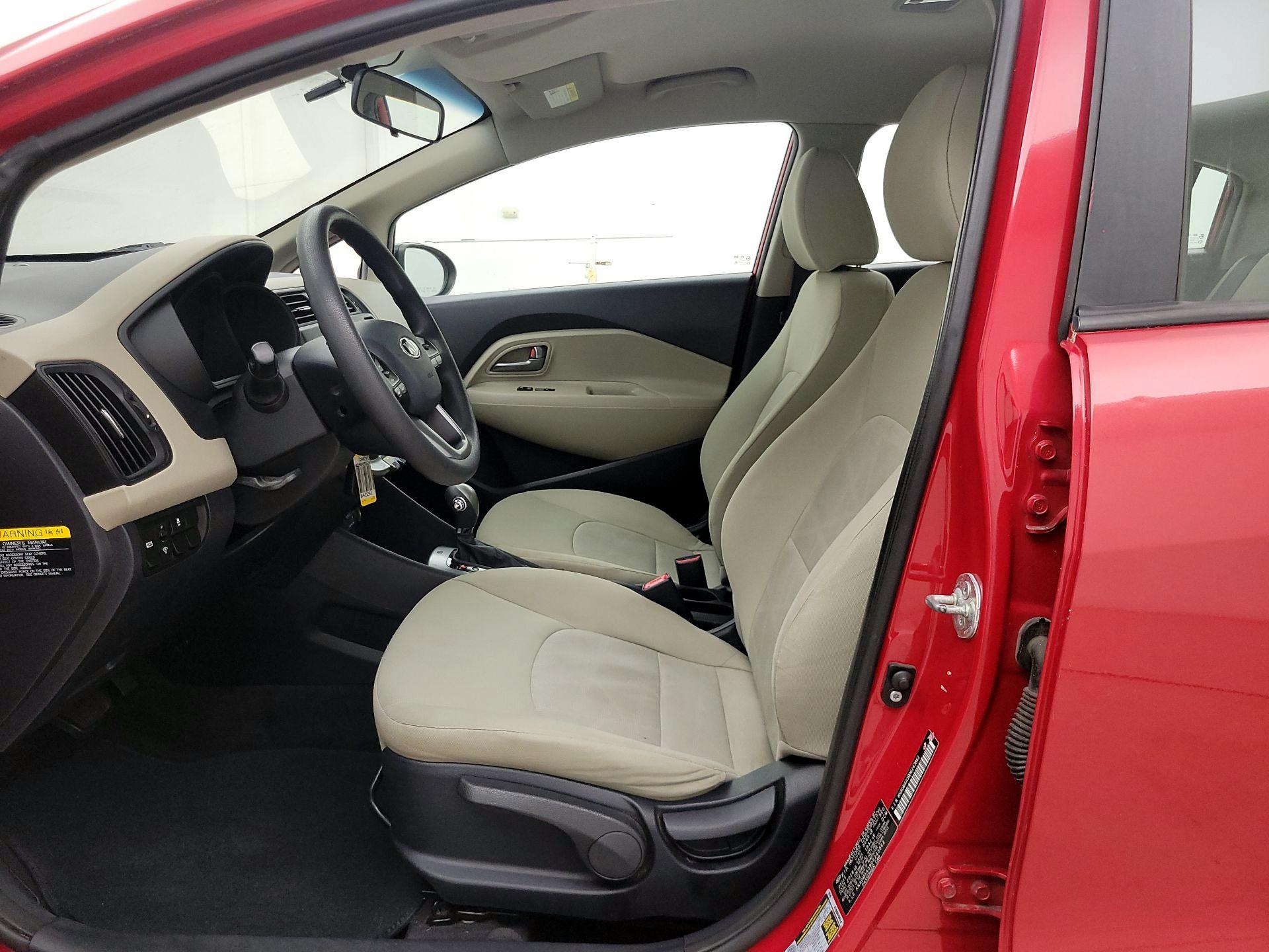 Thumbnail: 2013 Kia Rio - 11