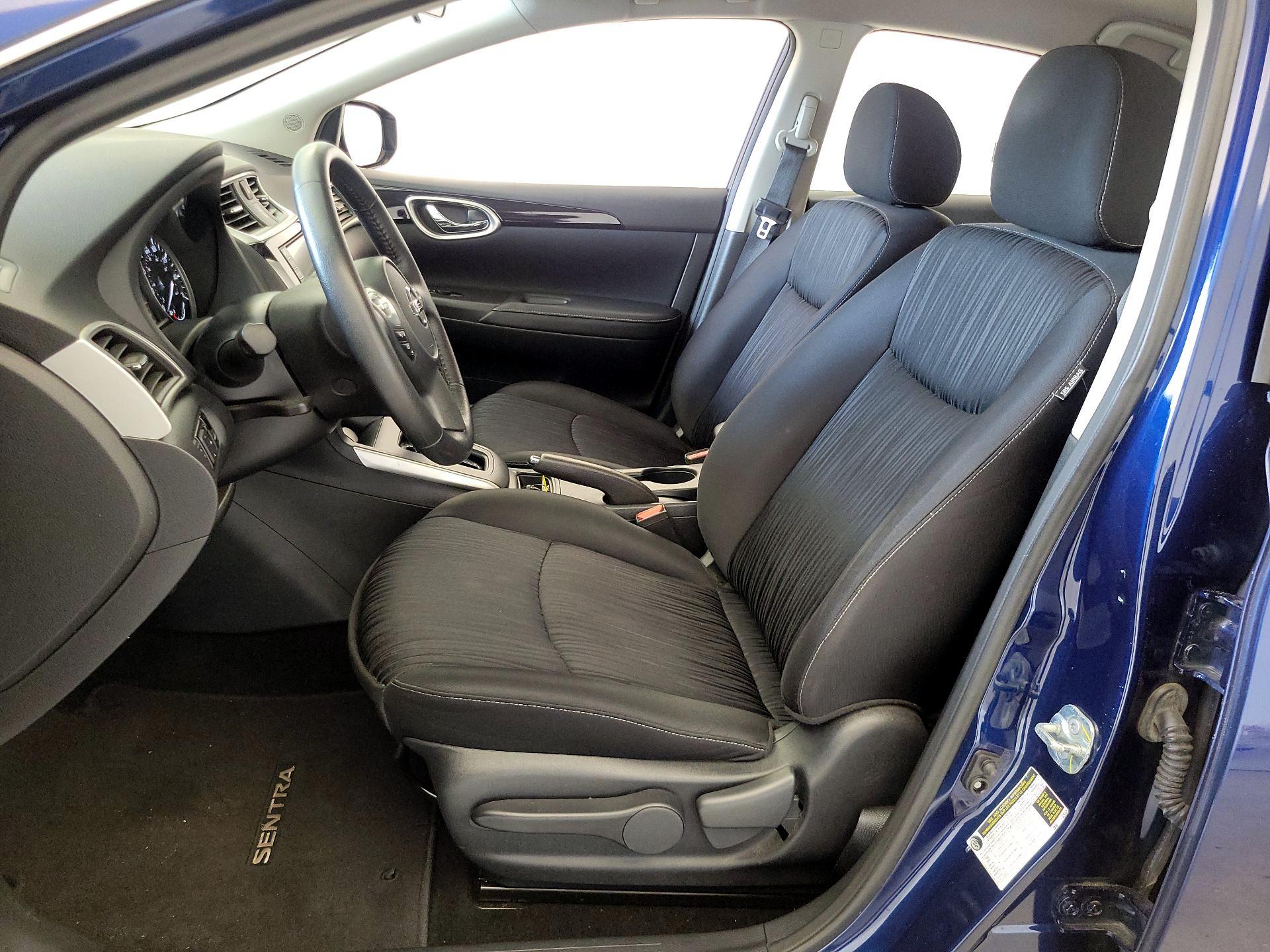Thumbnail: 2019 Nissan Sentra - 11