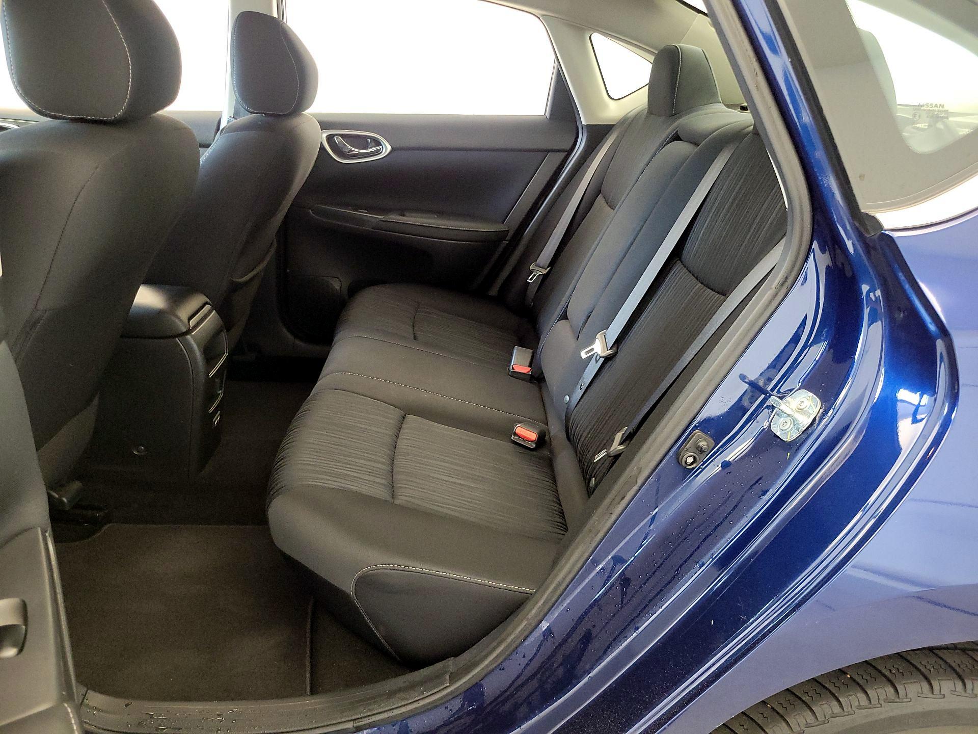 Thumbnail: 2019 Nissan Sentra - 19