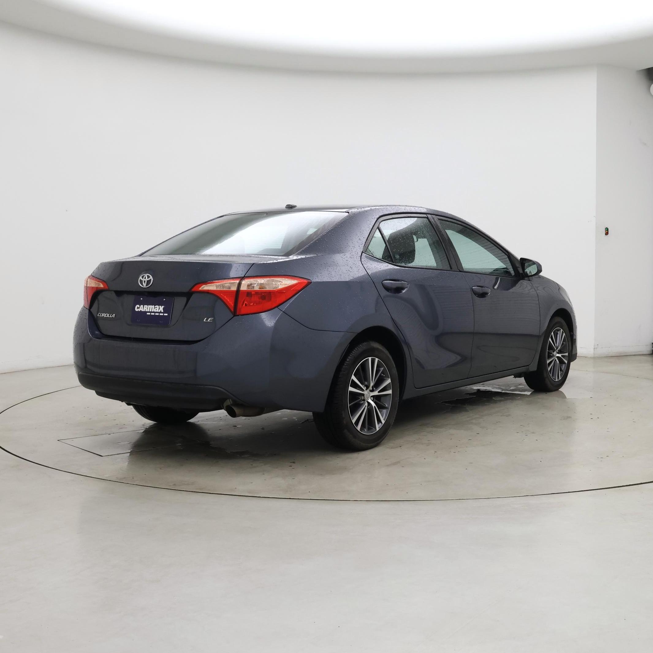 Thumbnail: 2018 Toyota Corolla - 8