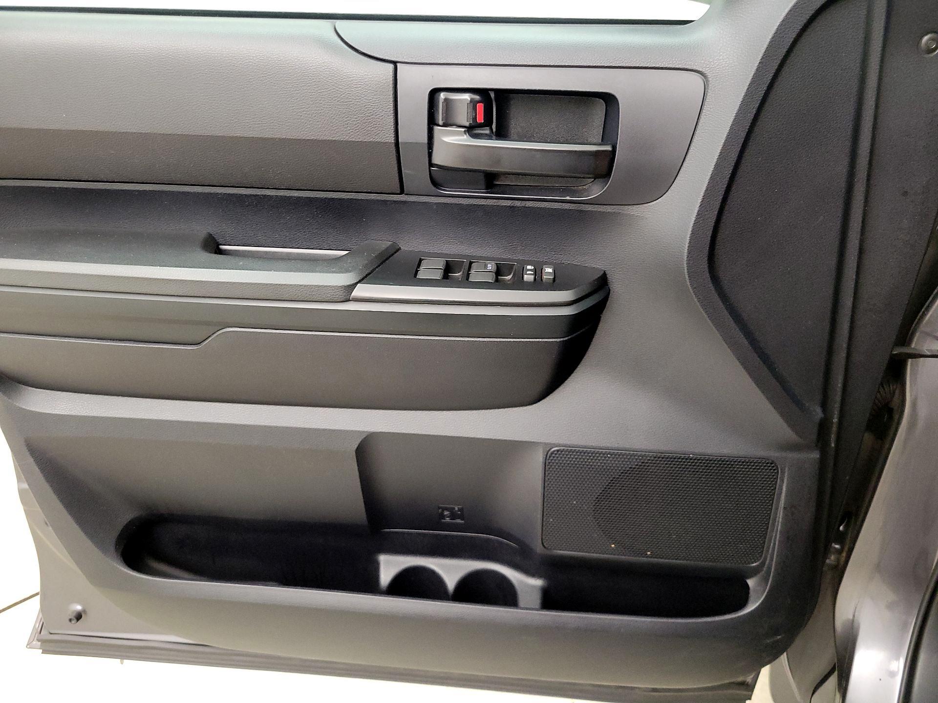 Thumbnail: 2014 Toyota Tundra - 12