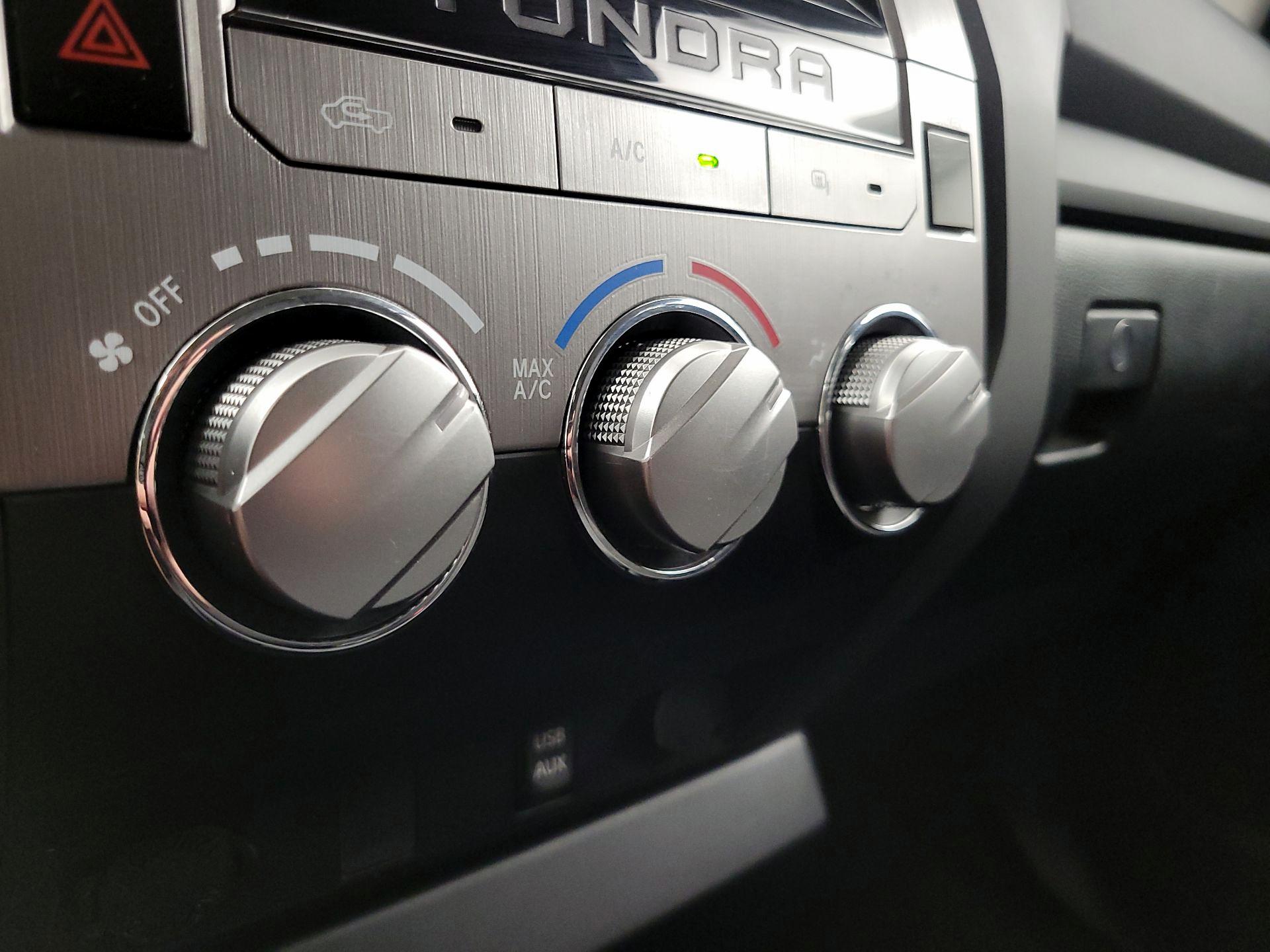 Thumbnail: 2014 Toyota Tundra - 16