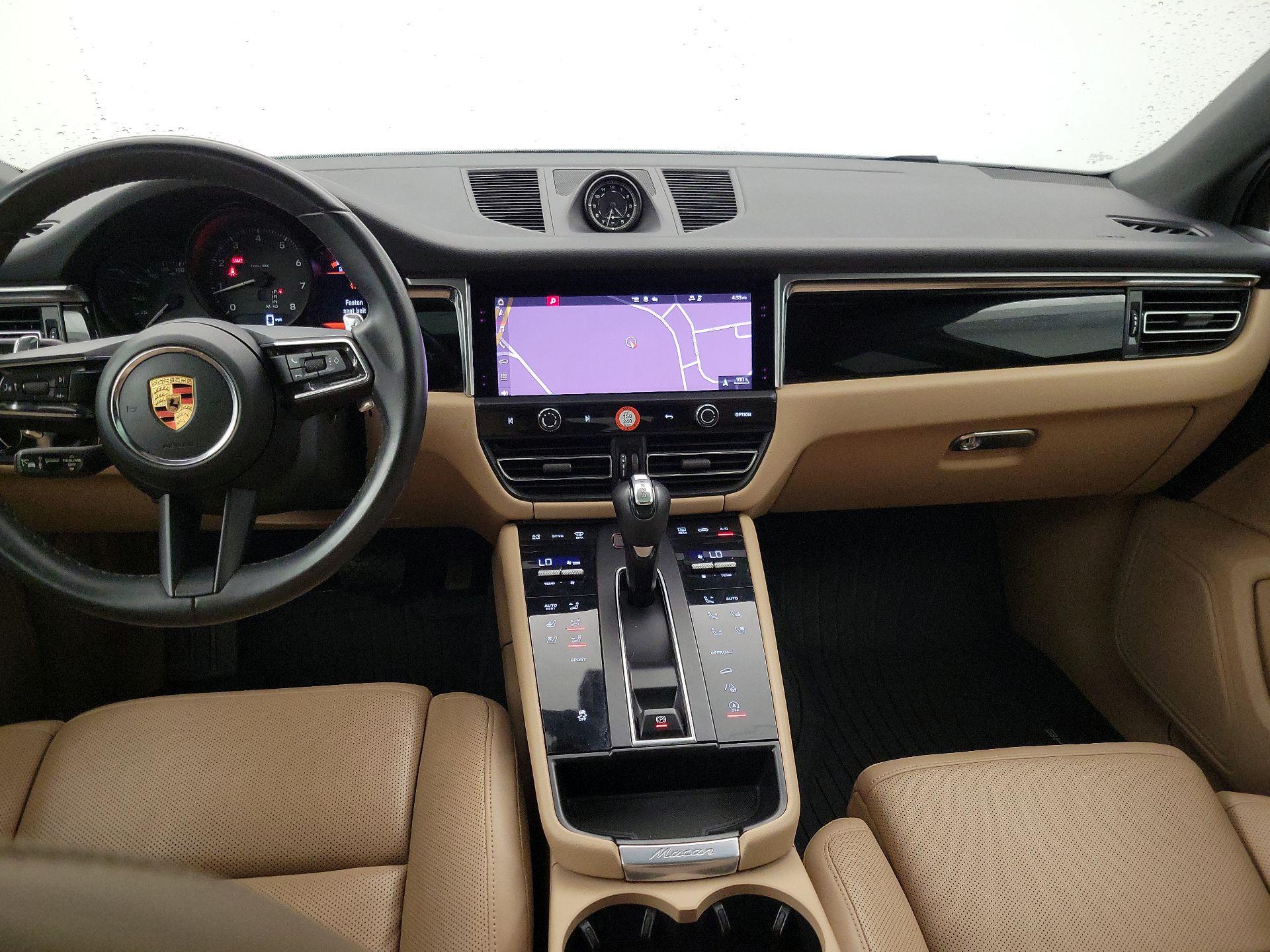 Thumbnail: 2023 Porsche Macan - 9