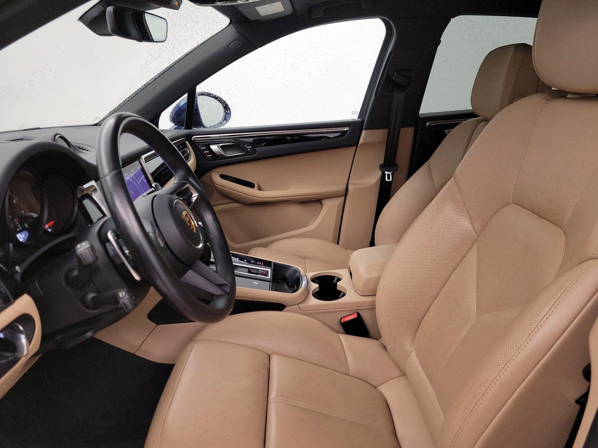 Thumbnail: 2023 Porsche Macan - 11