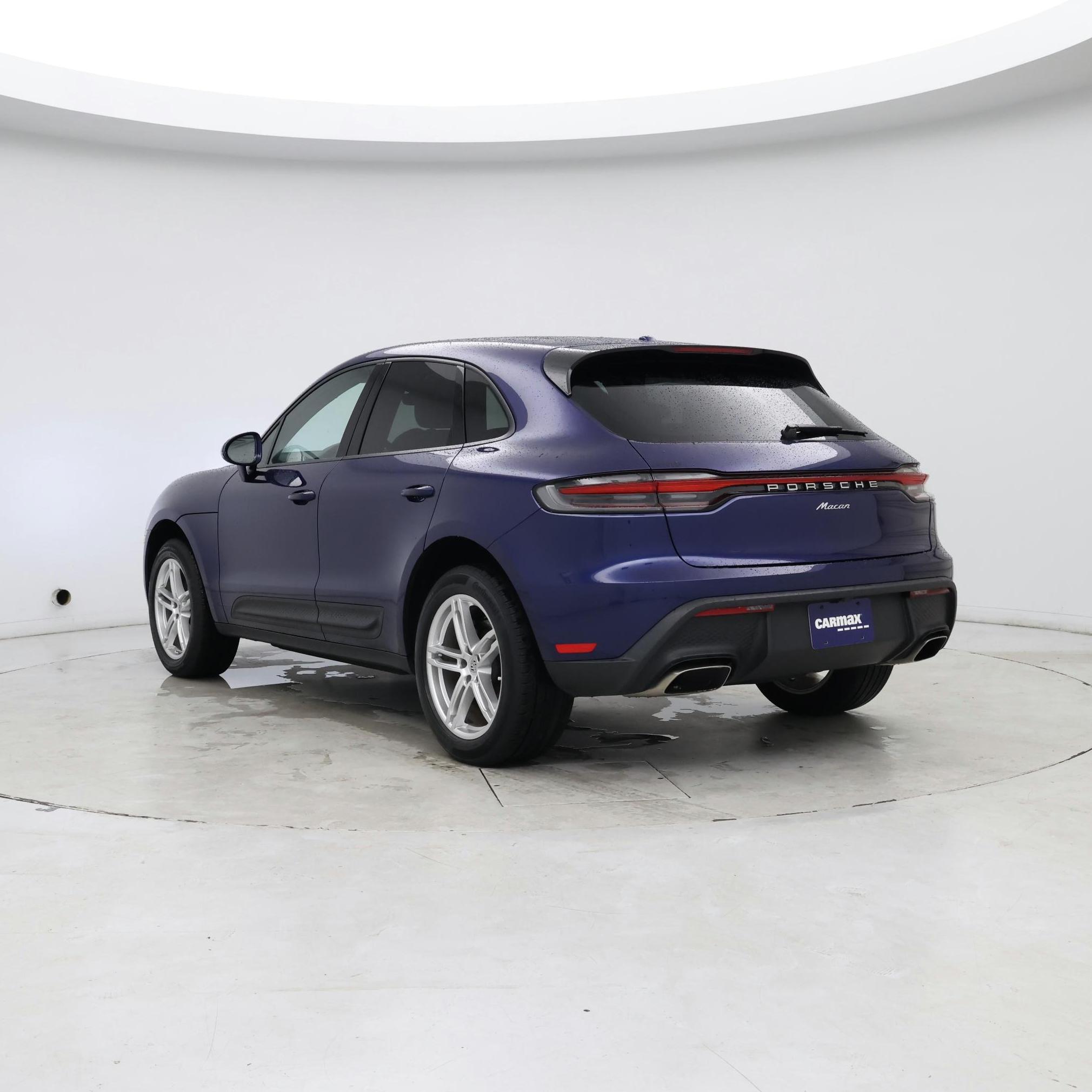 Thumbnail: 2023 Porsche Macan - 2