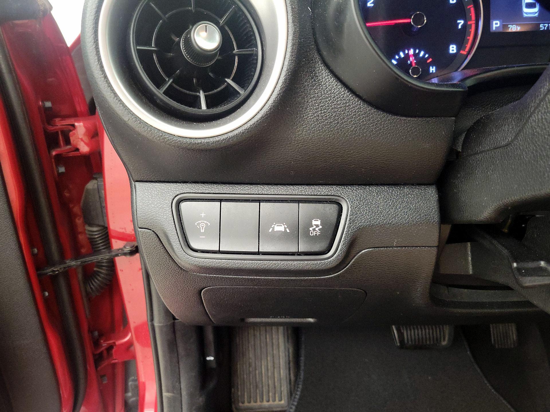 Thumbnail: 2021 Kia Forte - 13