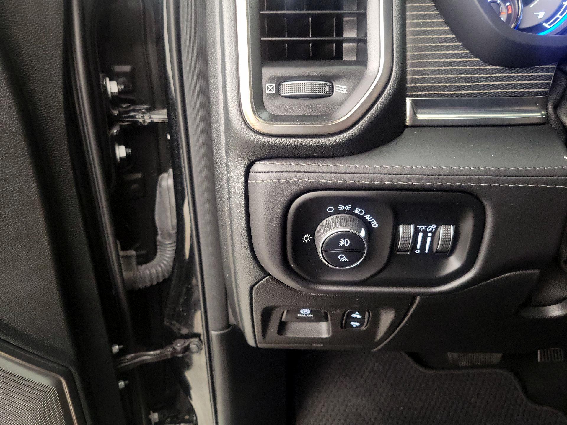Thumbnail: 2021 RAM 1500 - 13