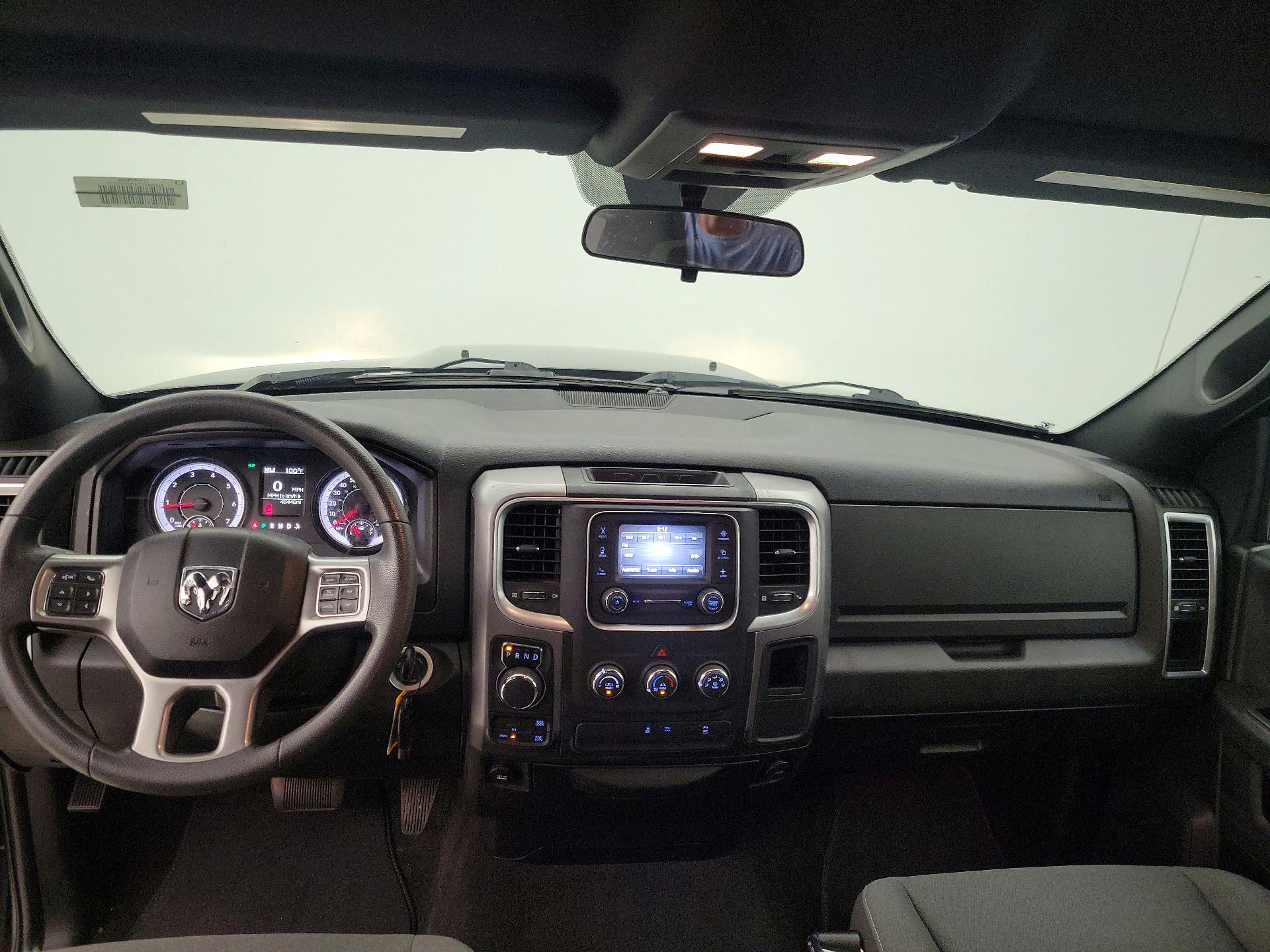 Thumbnail: 2021 RAM 1500 Classic - 9