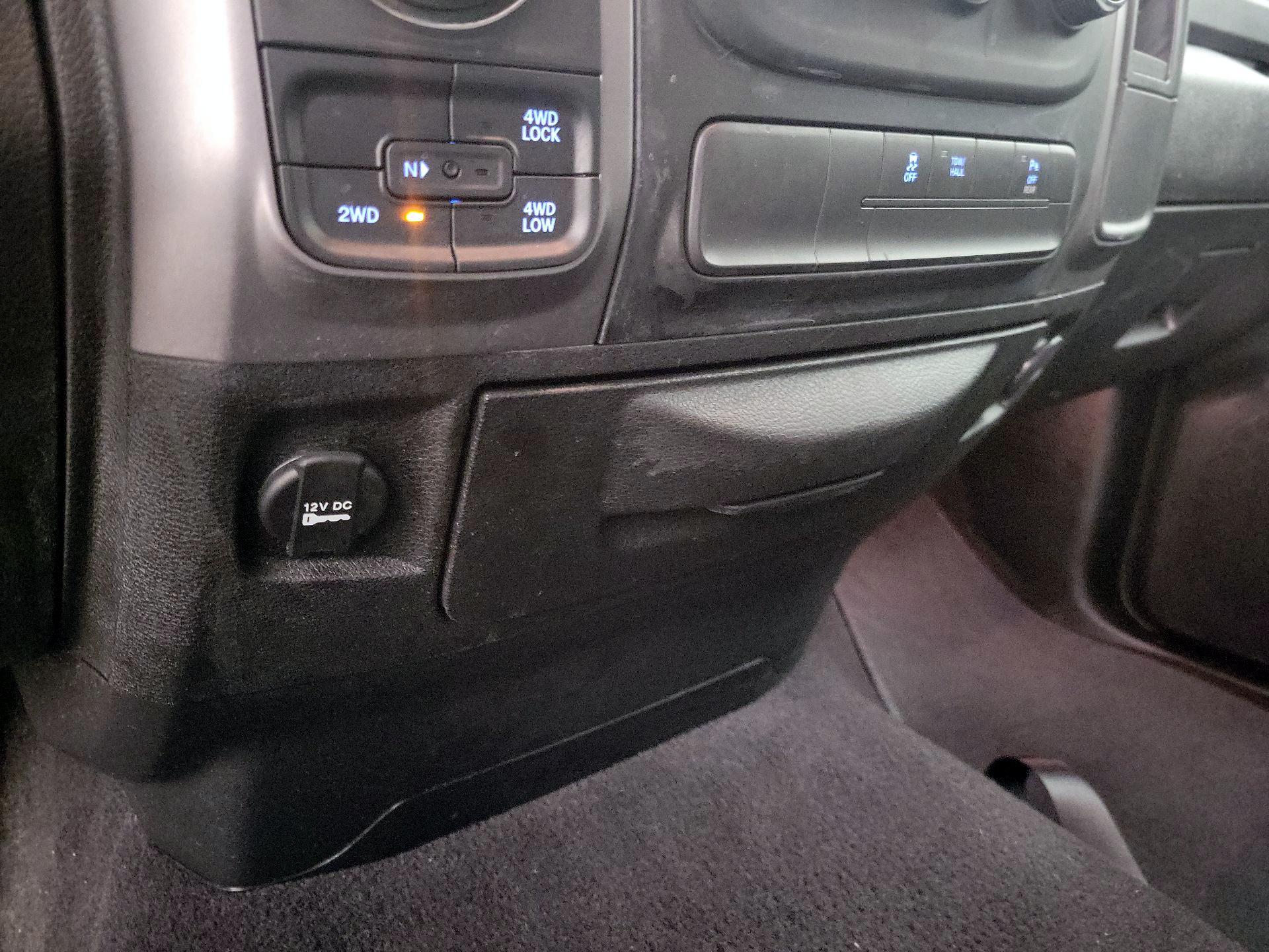 Thumbnail: 2021 RAM 1500 Classic - 18