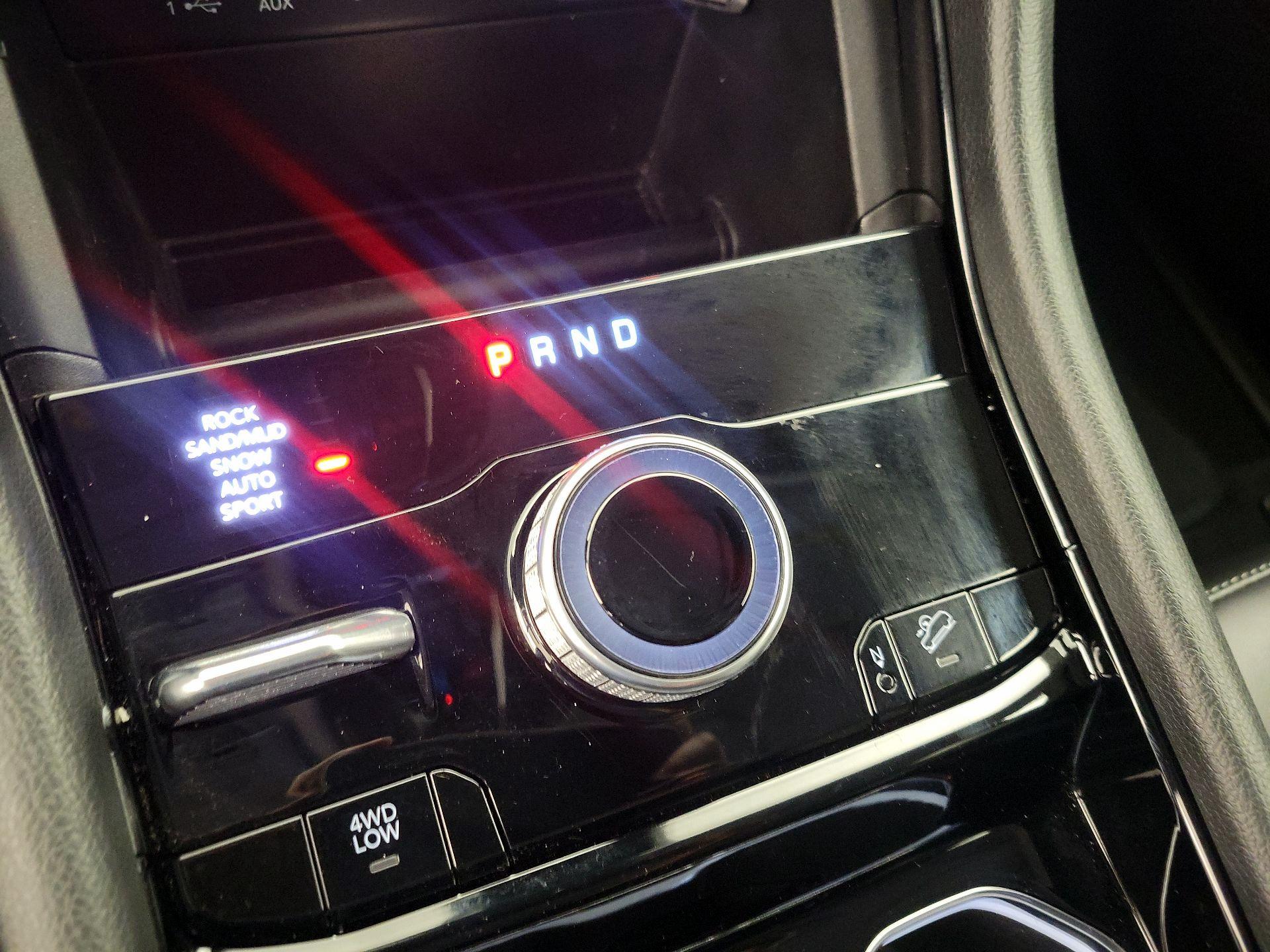 Thumbnail: 2023 Jeep Grand Cherokee - 18