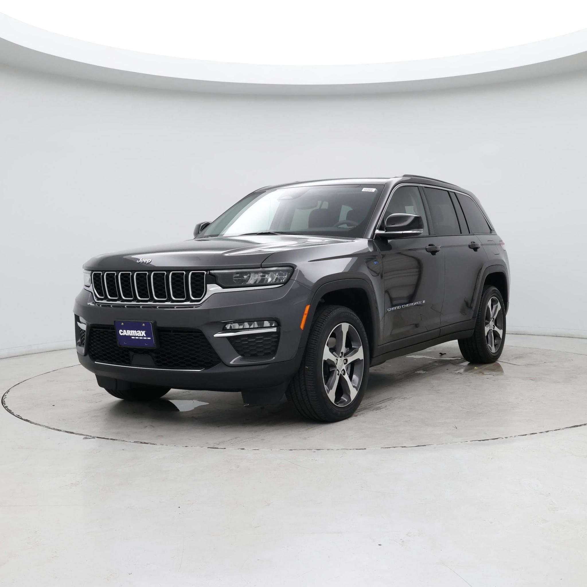 Thumbnail: 2023 Jeep Grand Cherokee - 4