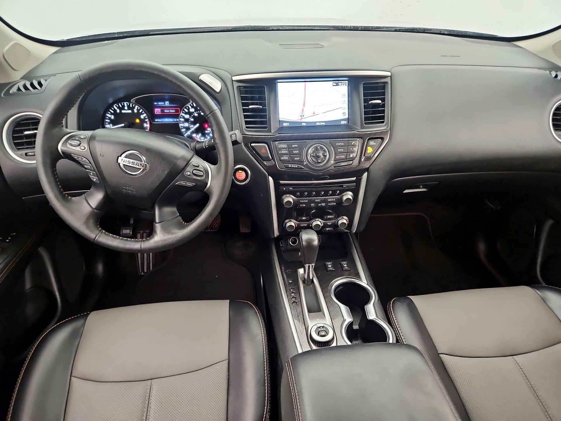 Thumbnail: 2020 Nissan Pathfinder - 9