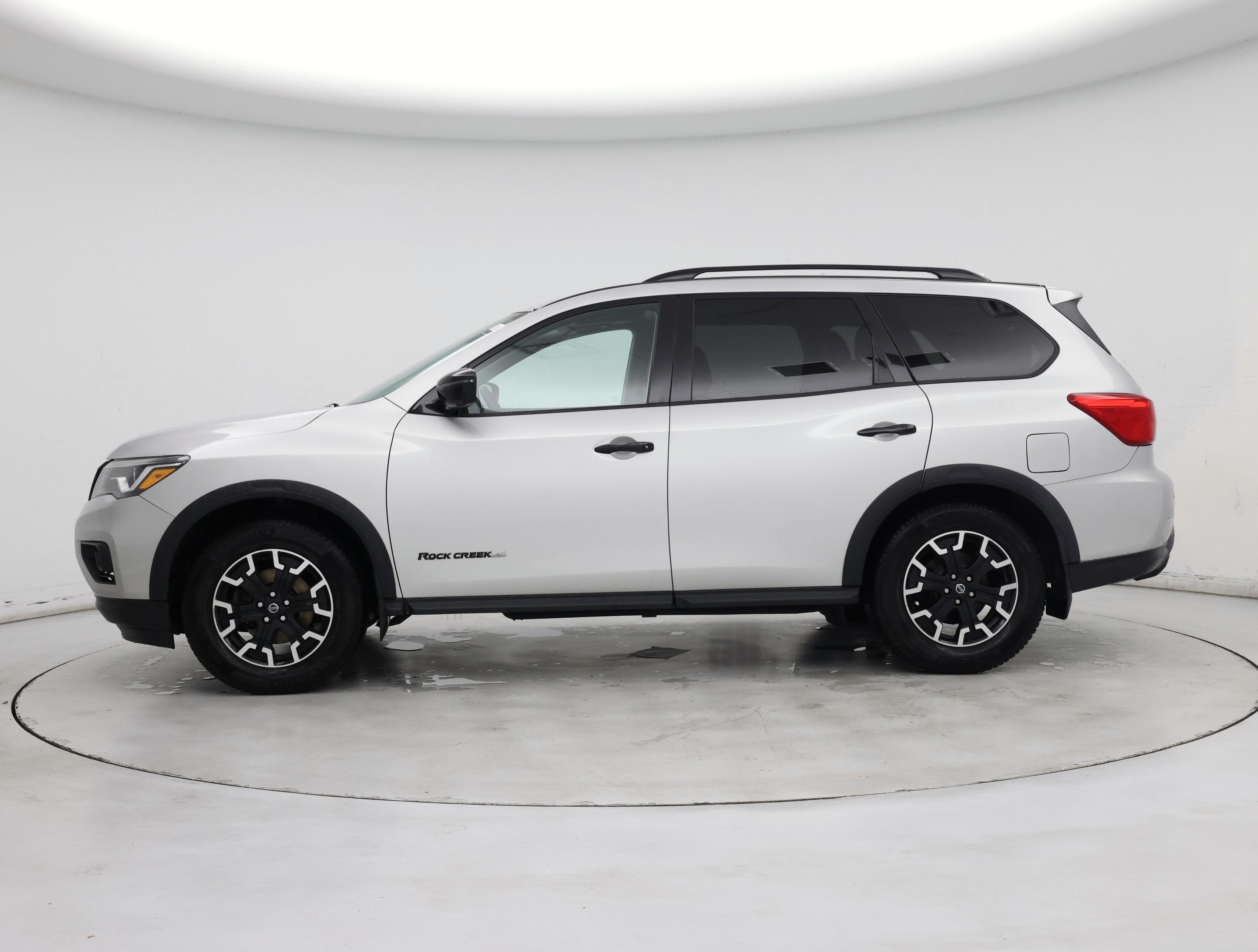 Thumbnail: 2020 Nissan Pathfinder - 3