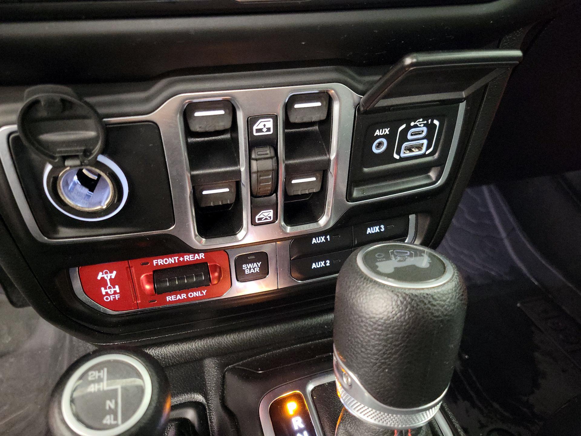 Thumbnail: 2020 Jeep Wrangler - 19