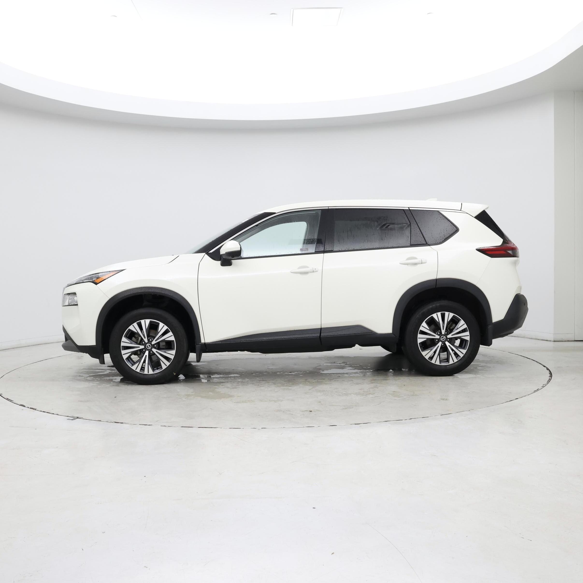 Thumbnail: 2021 Nissan Rogue - 3