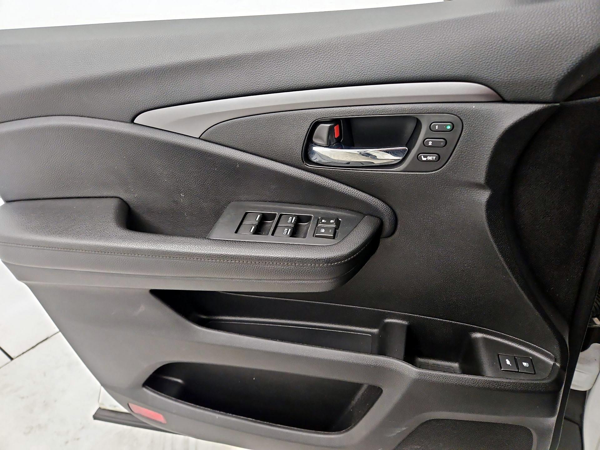Thumbnail: 2021 Honda Pilot - 12
