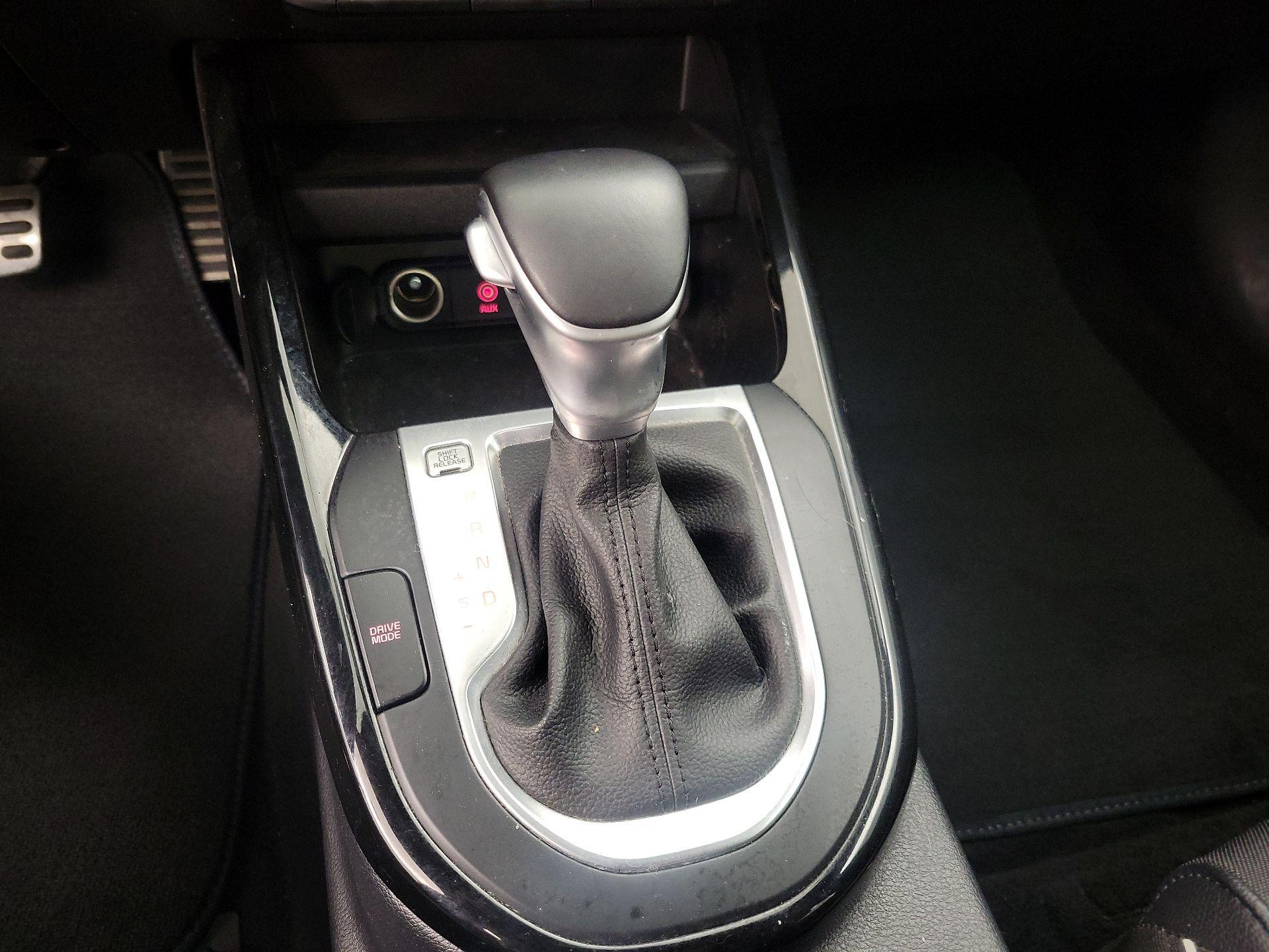 Thumbnail: 2021 Kia Forte - 17