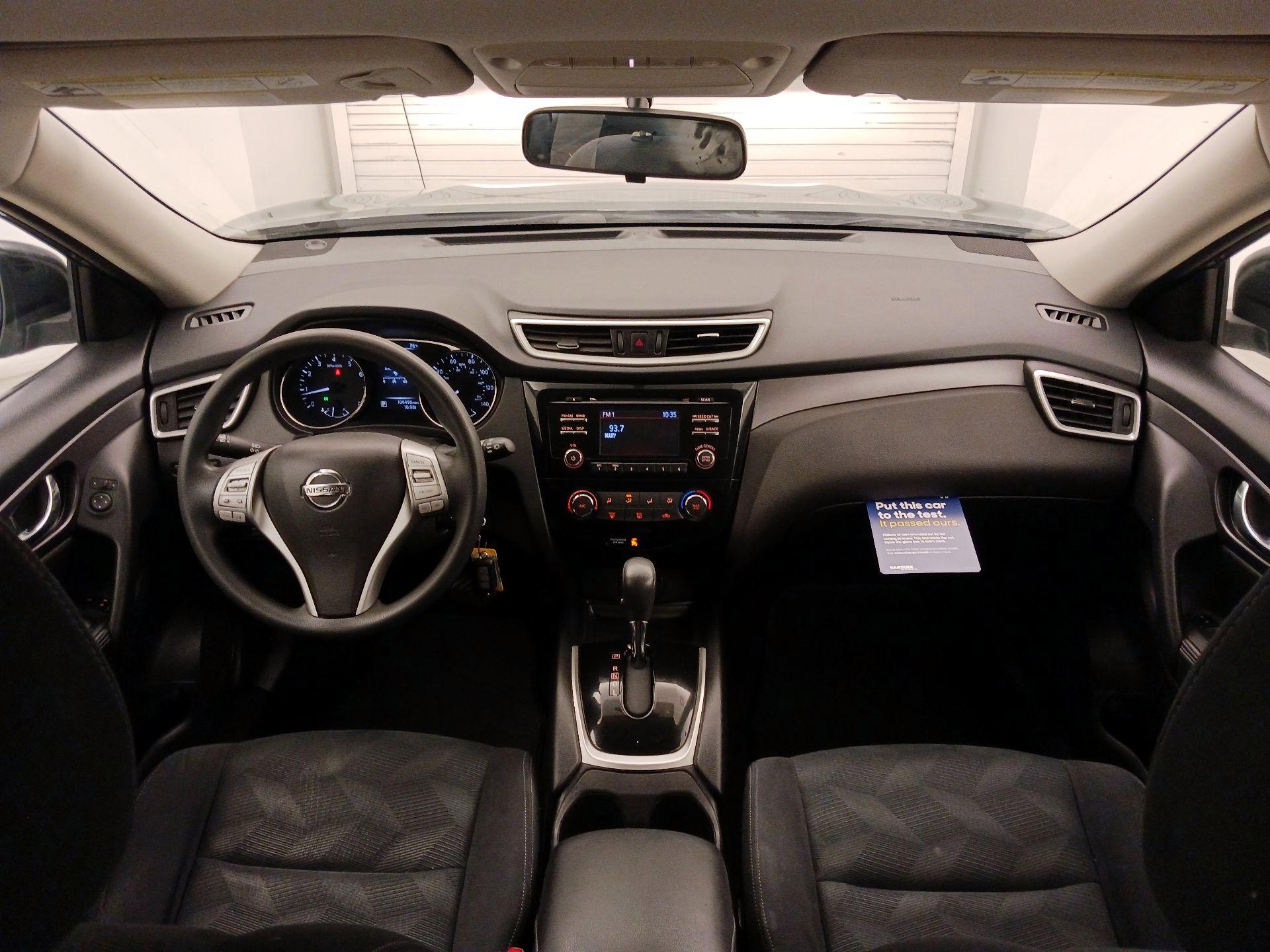 Thumbnail: 2016 Nissan Rogue - 9