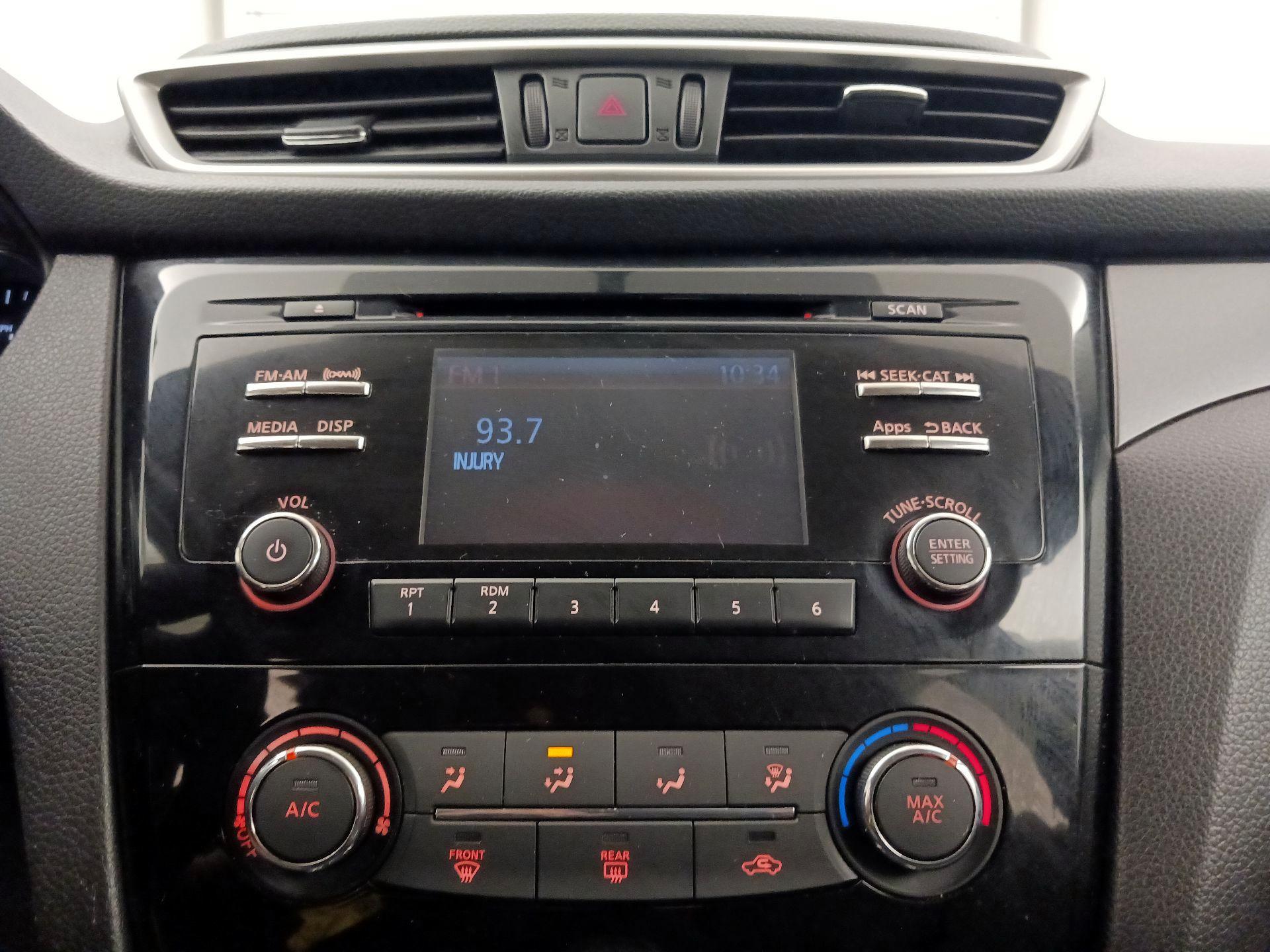 Thumbnail: 2016 Nissan Rogue - 15