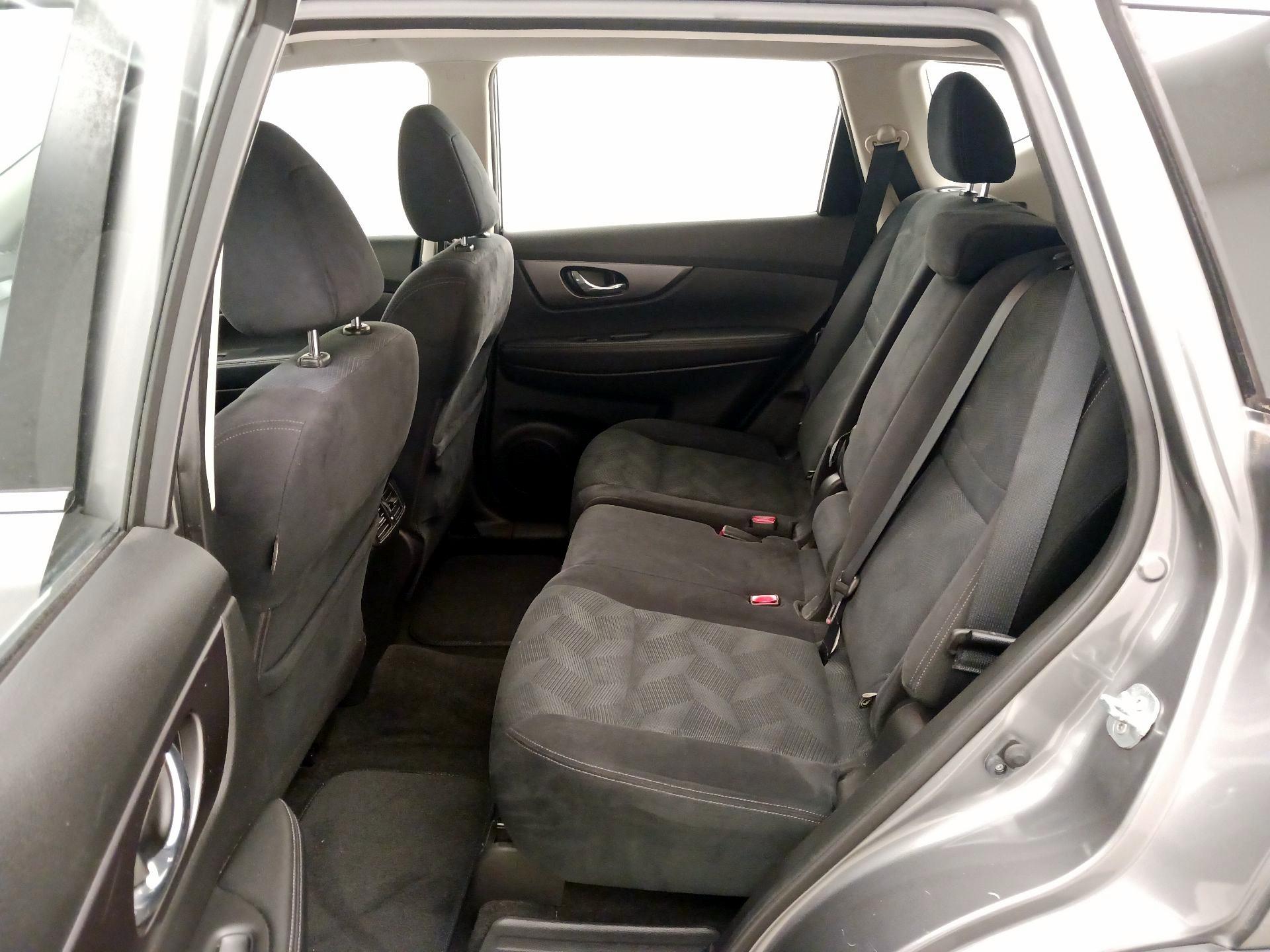Thumbnail: 2016 Nissan Rogue - 19