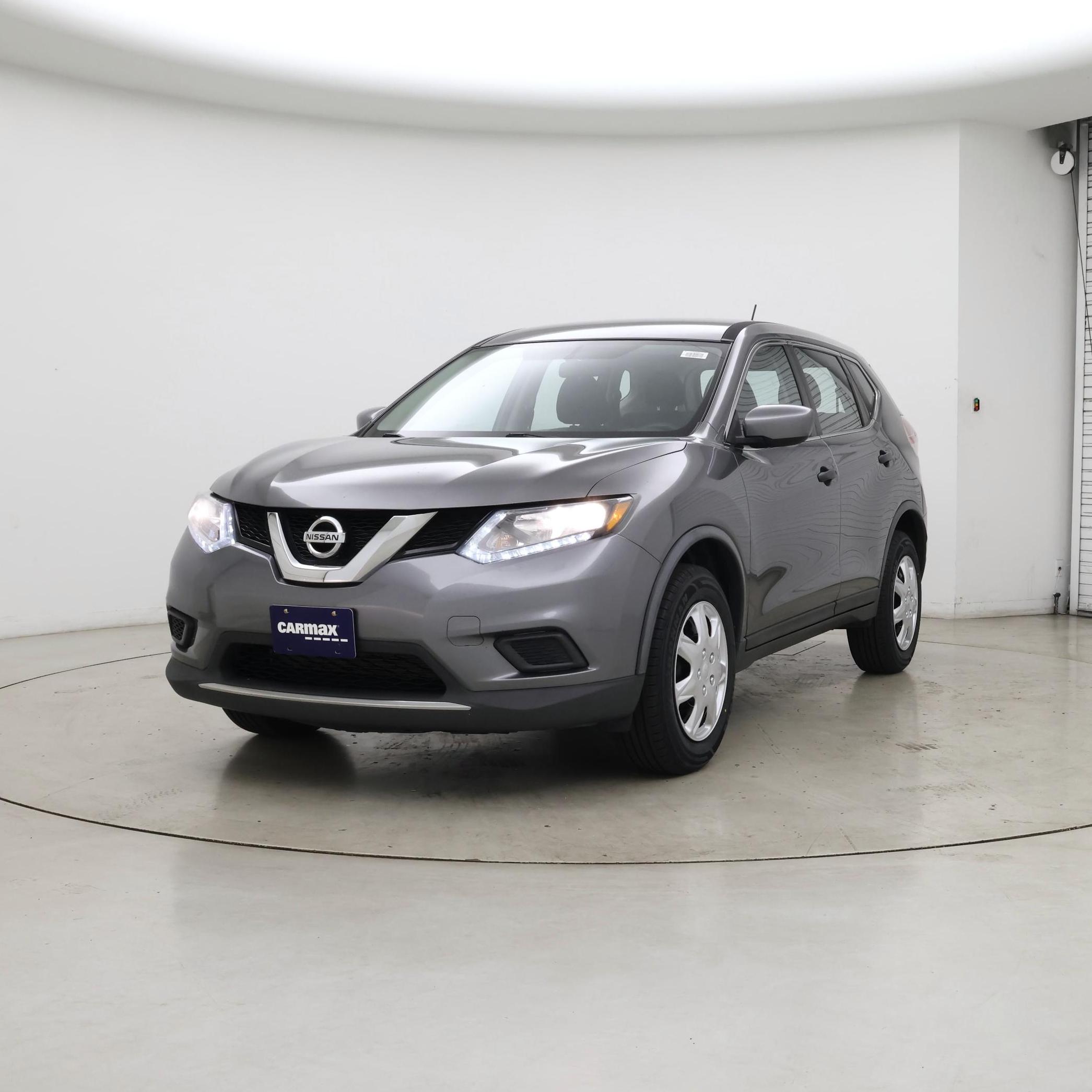 Thumbnail: 2016 Nissan Rogue - 4