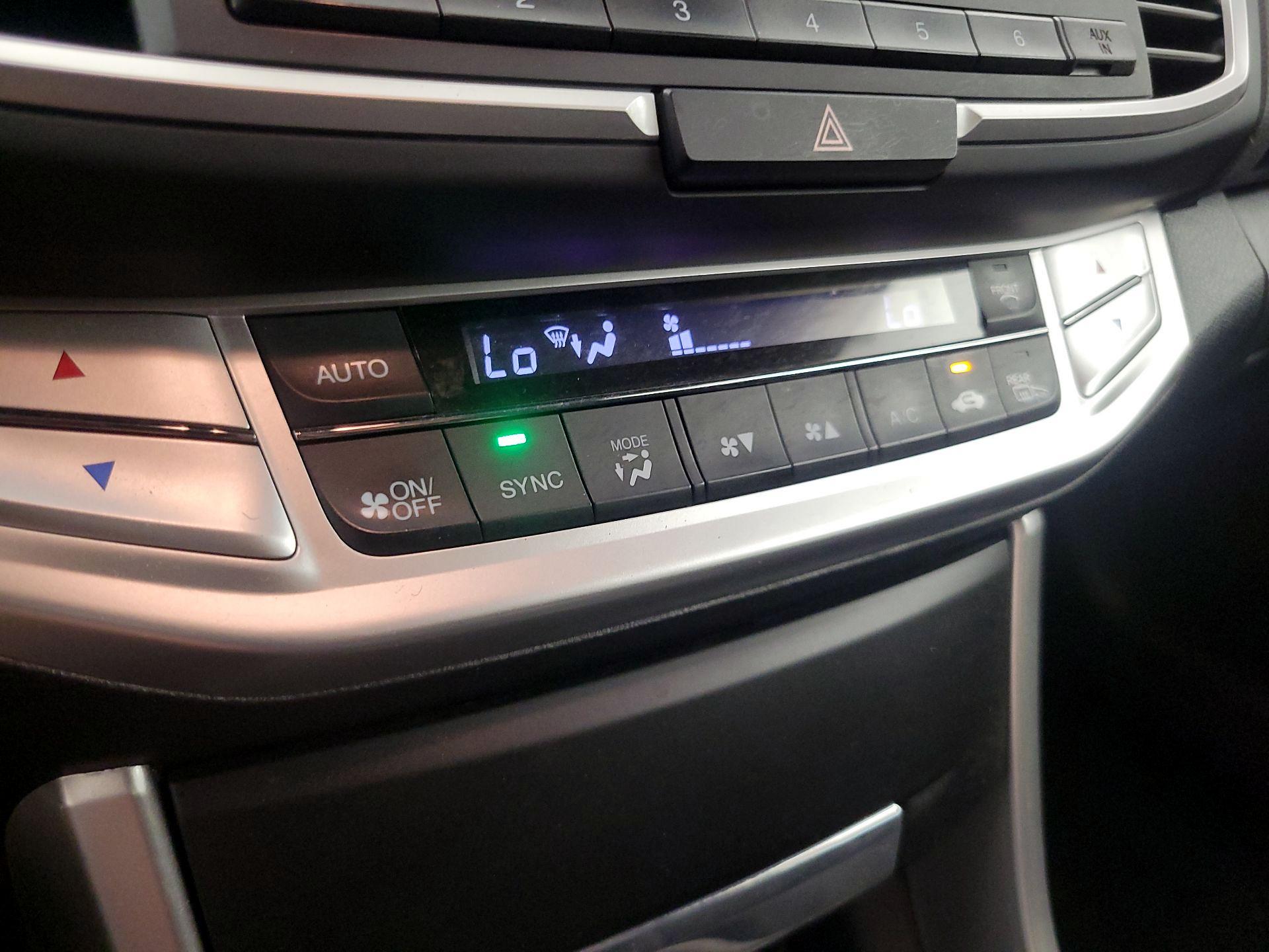 Thumbnail: 2013 Honda Accord - 16