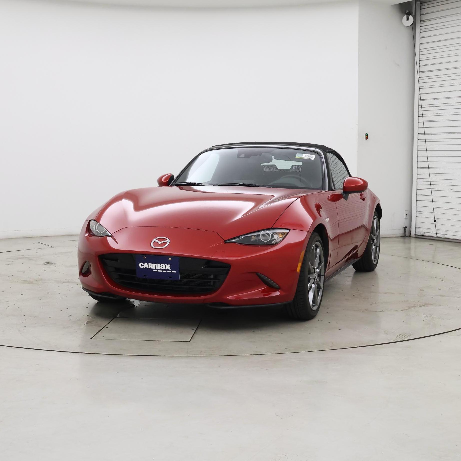 Thumbnail: 2016 Mazda MX-5 Miata - 4
